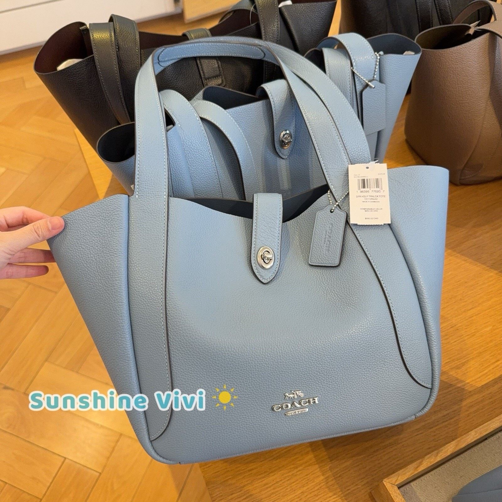 Coach NWT COACH Hadley Turnlock Tote Bag Leather Sv/Bluebell CAL17 Size ONE SIZE - 1 Thumbnail