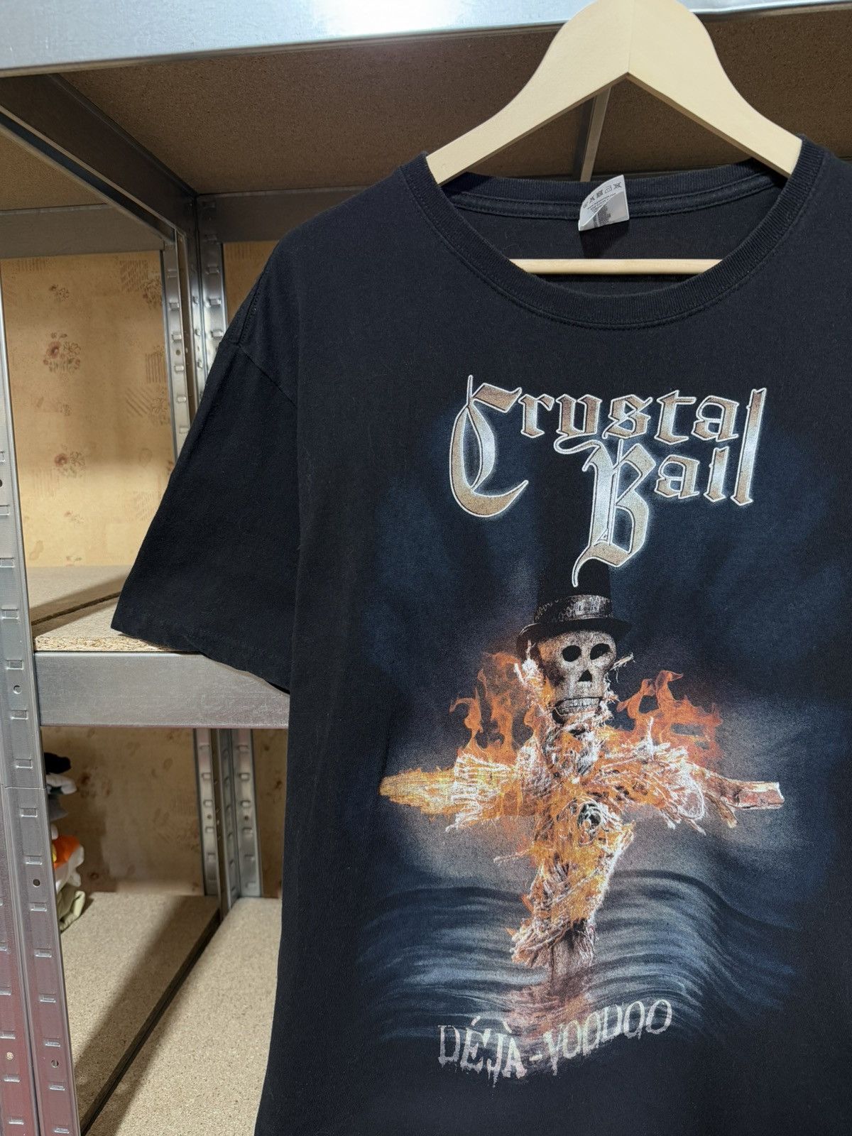 Band Tees × Vintage Vintage 2016 Crystal Ball Deja-Voodoo Rock Band T-Shirt Y2K Size US XL / EU 56 / 4 - 3 Thumbnail