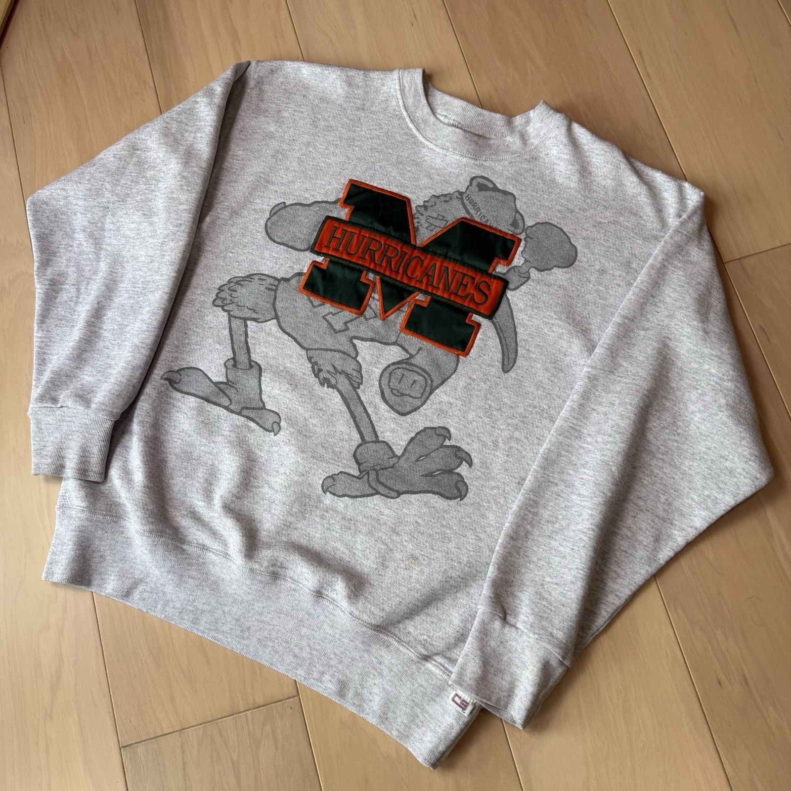 Vintage Vintage Miami Hurricanes Sweatshirt Large Gray 90s Football Size US L / EU 52-54 / 3 - 9 Thumbnail