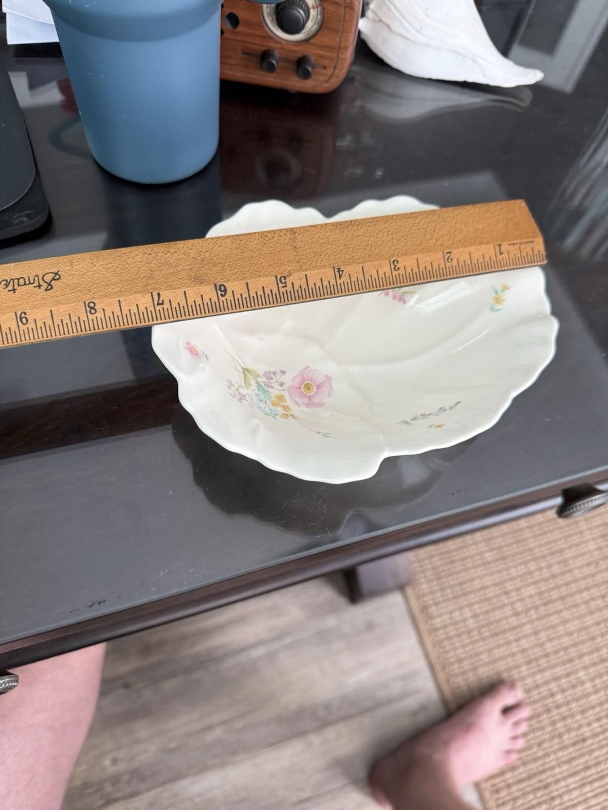 Designer Leaf Shaped Bone China Dish by Mikasa in in Gentle Breeze Size ONE SIZE - 3 Thumbnail