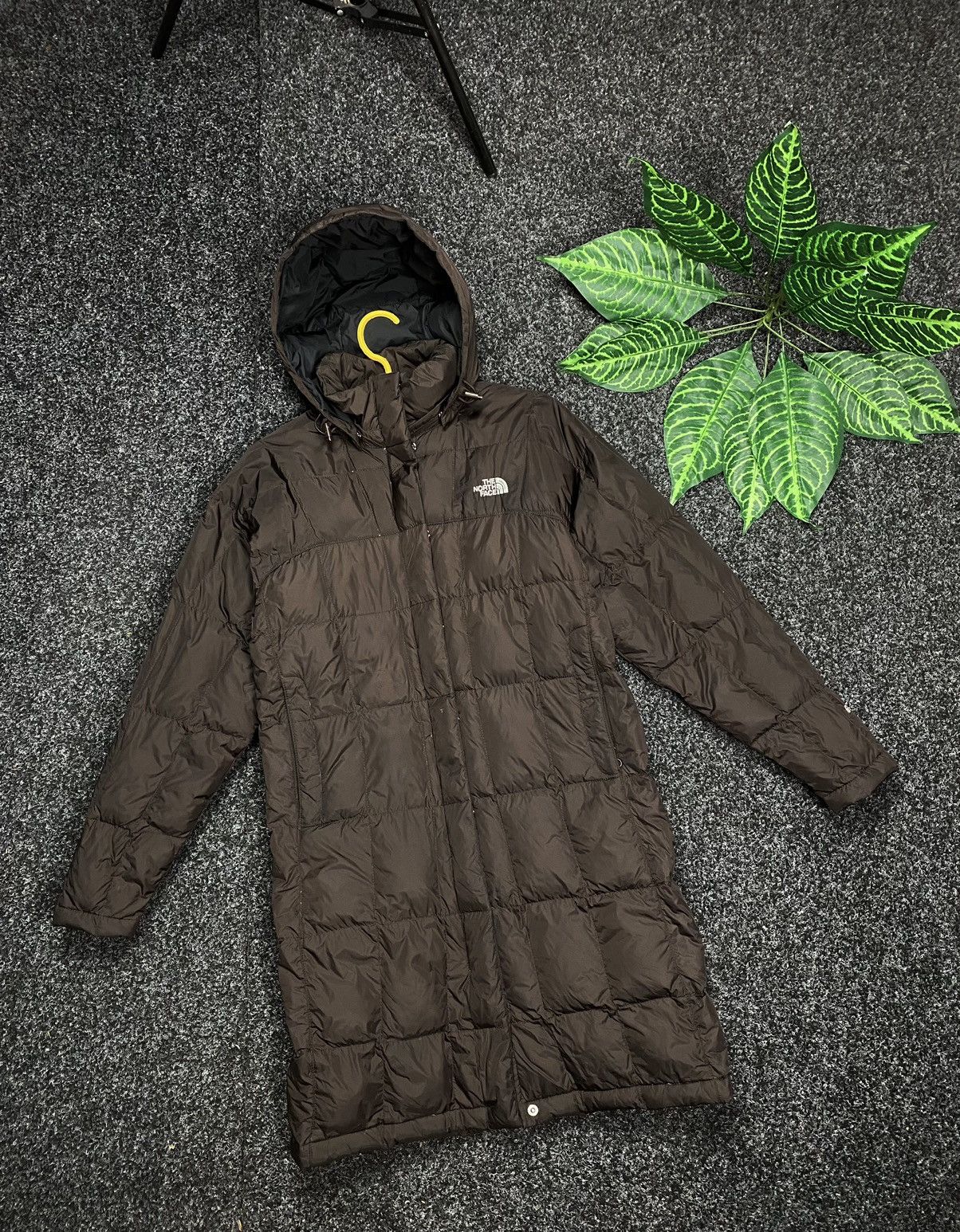 Outdoor Vintage Brown woman