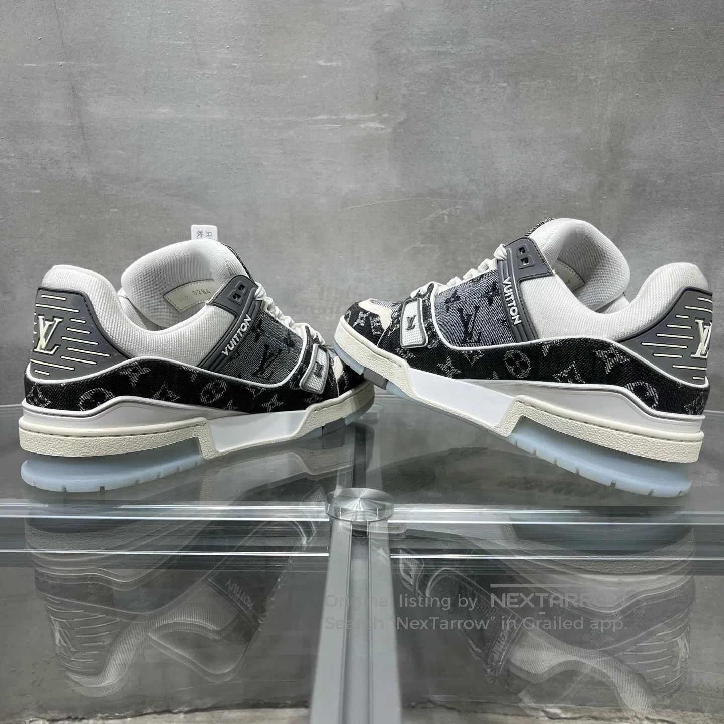 Louis Vuitton Louis Vuitton Trainer Gray-and-White Jeans shoes Size US 8 / EU 41 - 5 Thumbnail