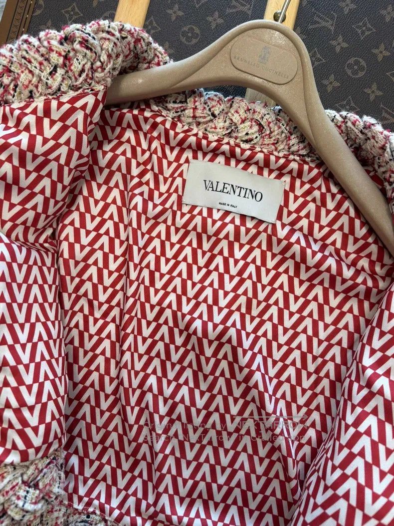 Valentino Valentino Tweed sequin embroidered coat Size XS / US 0-2 / IT 36-38 - 6 Thumbnail