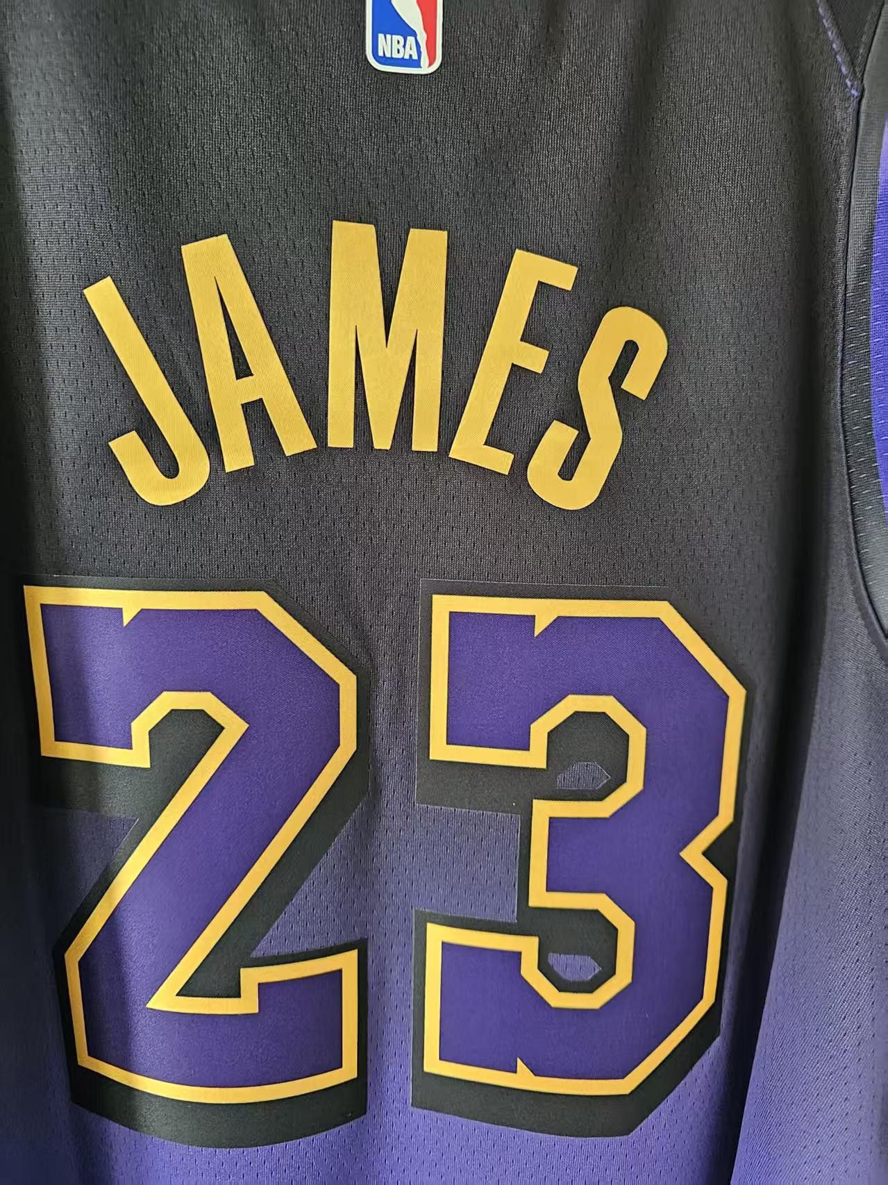 NBA Los Angeles Lakers 23 LeBron James Jersey Purple Size US XL / EU 56 / 4 - 4 Thumbnail