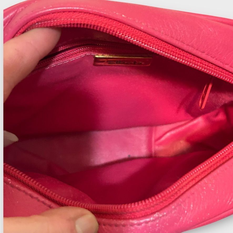 Other Vintage Pink Quilted Crossbody Bag Gold Chain Small Coco Cla Size ONE SIZE - 7 Thumbnail
