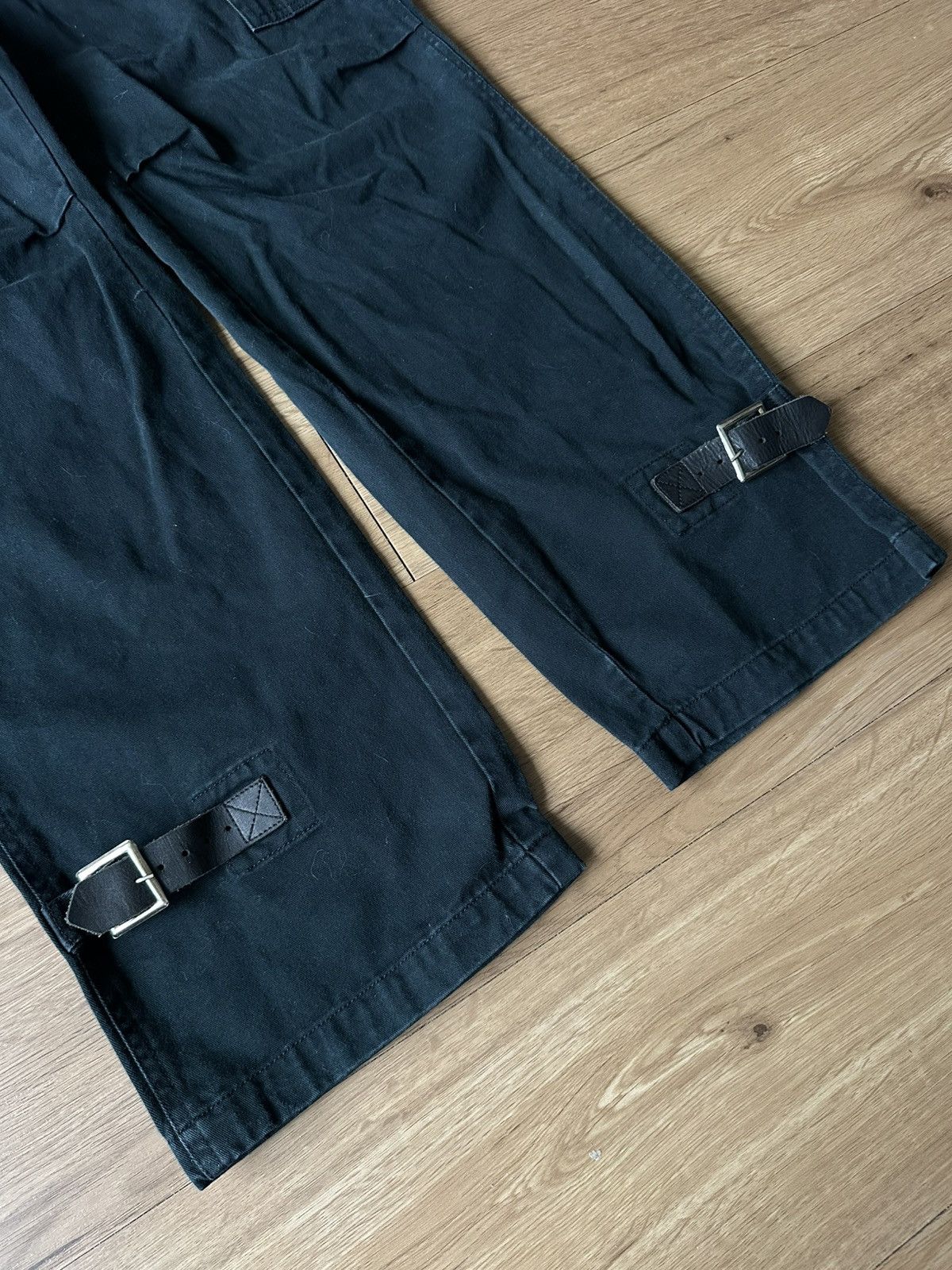Nepenthes Nepenthes Floral Prints and Leather Parts Cargo Pants Size US 32 / EU 48 - 3 Thumbnail