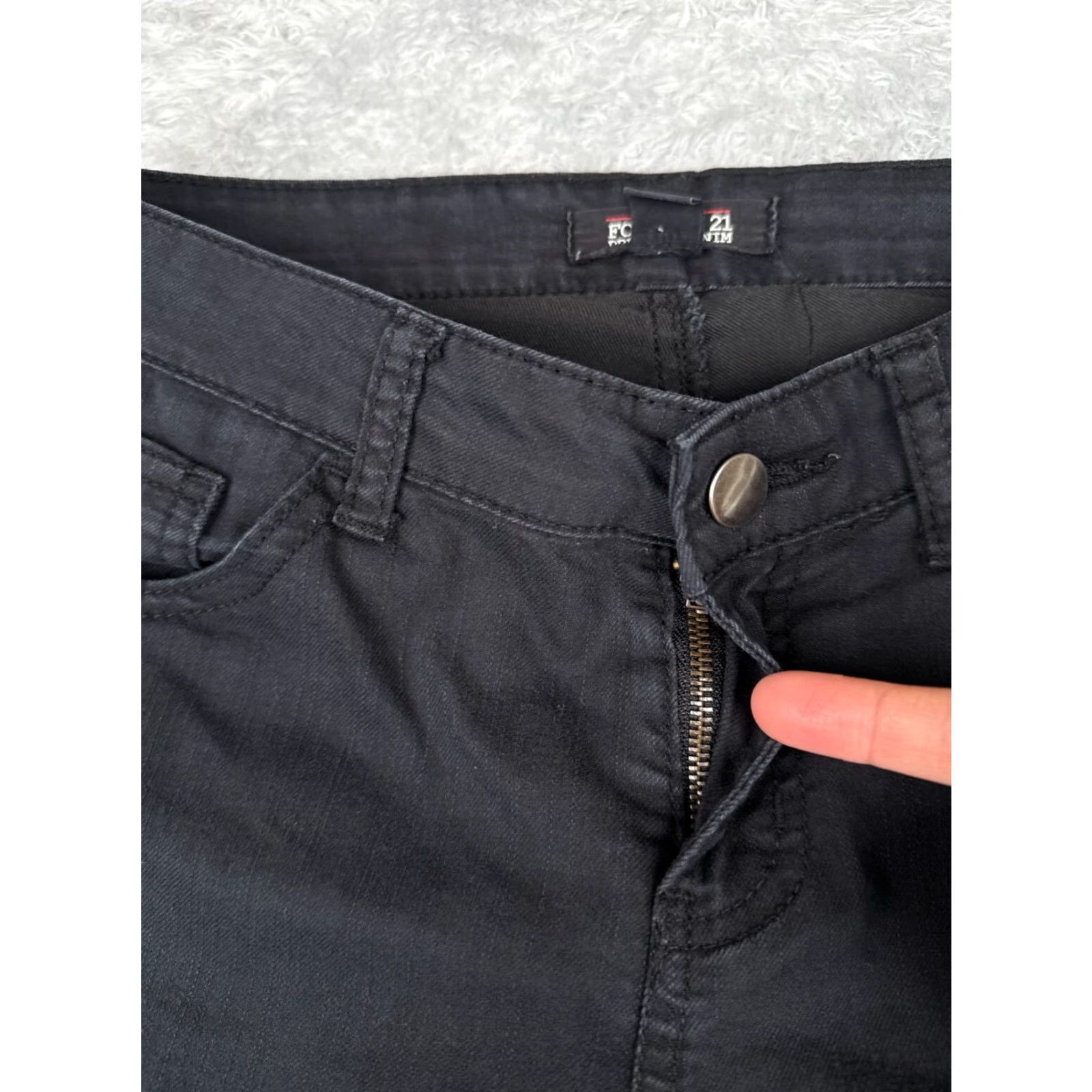 Forever 21 FOREVER 21 Jeans Womens 27 Black Denim Skinny Low Rise Cotton Blend 29x29 Vintage: No Size 27" / US 4 / IT 40 - 5 Thumbnail