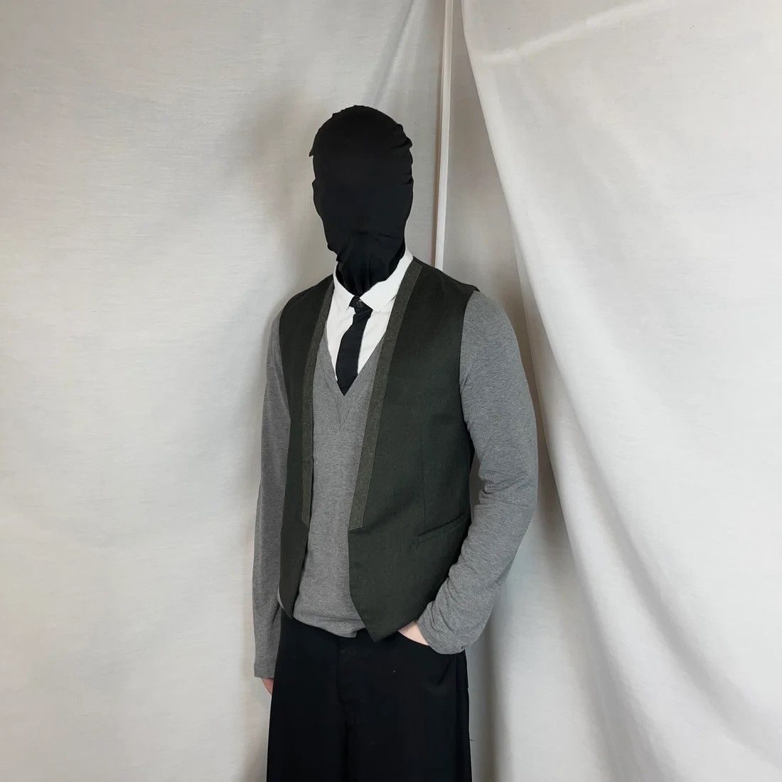 Dior Dior Homme Contrasted Brushed Cashmere Waistcoat - AW12 Size US S / EU 44-46 / 1 - 2 Thumbnail
