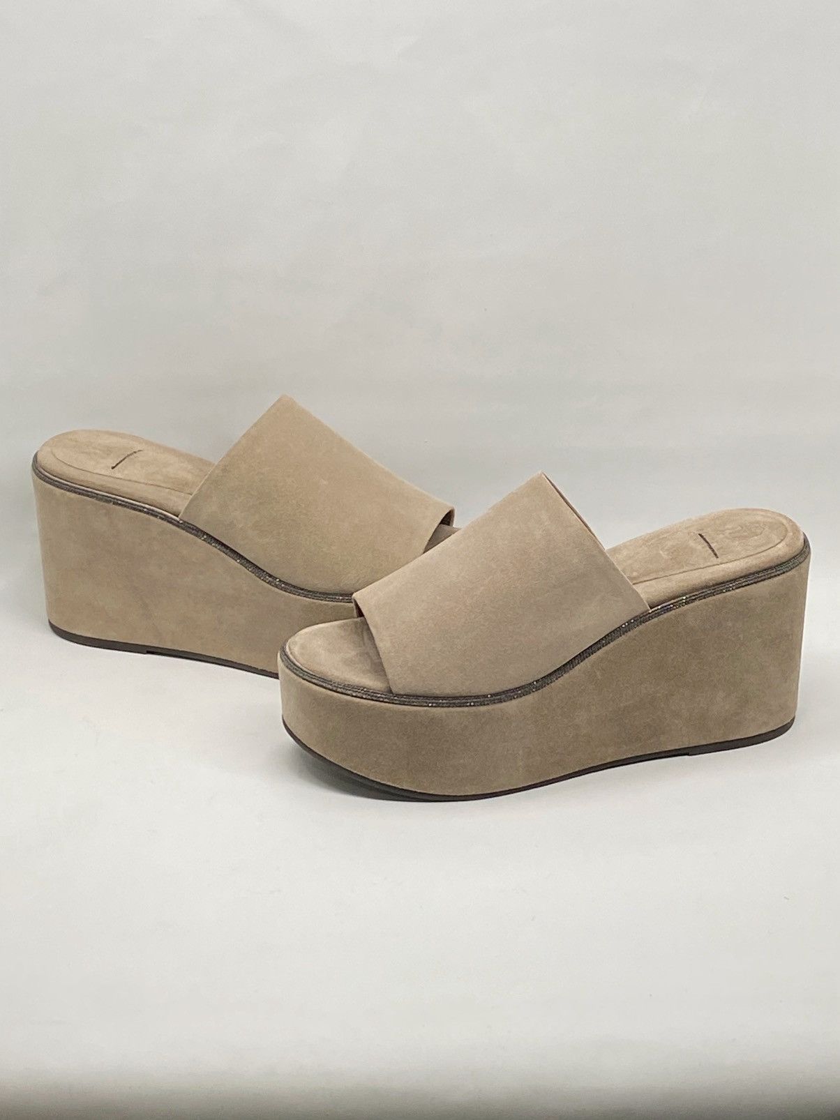 Brunello Cucinelli Brunello Cucinelli Suede Monili Platform Sandals size 38 Size US 8 / IT 38 - 10 Thumbnail