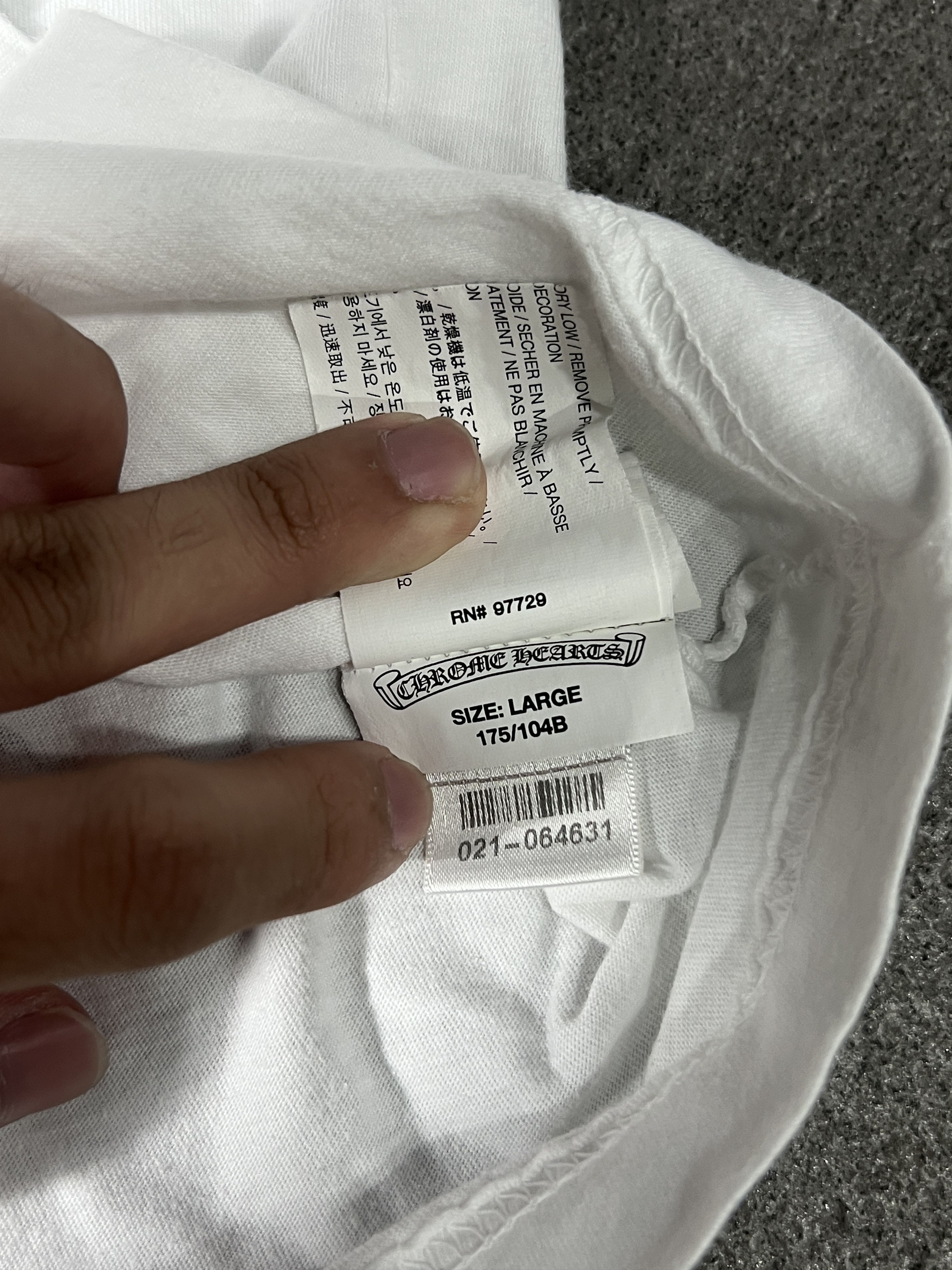 Chrome Hearts Chrome Hearts Hongkong Exclusive Pocket Tee White Logo L Size US L / EU 52-54 / 3 - 8 Thumbnail