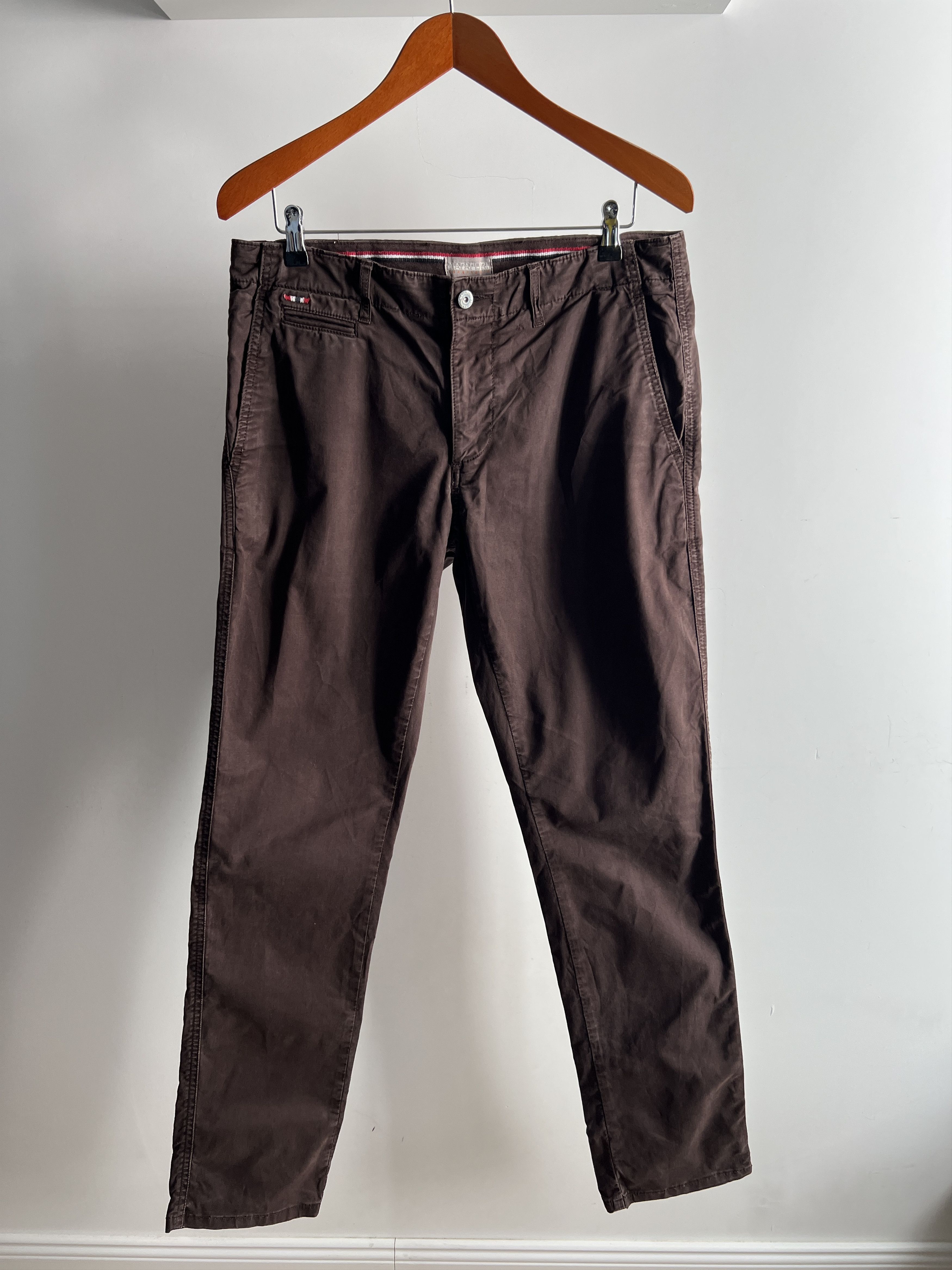 Napapijri × Vintage Mens Brown Straight Leg Chino Trousers Pants by Napapijri Size US 34 / EU 50 - 2 Thumbnail