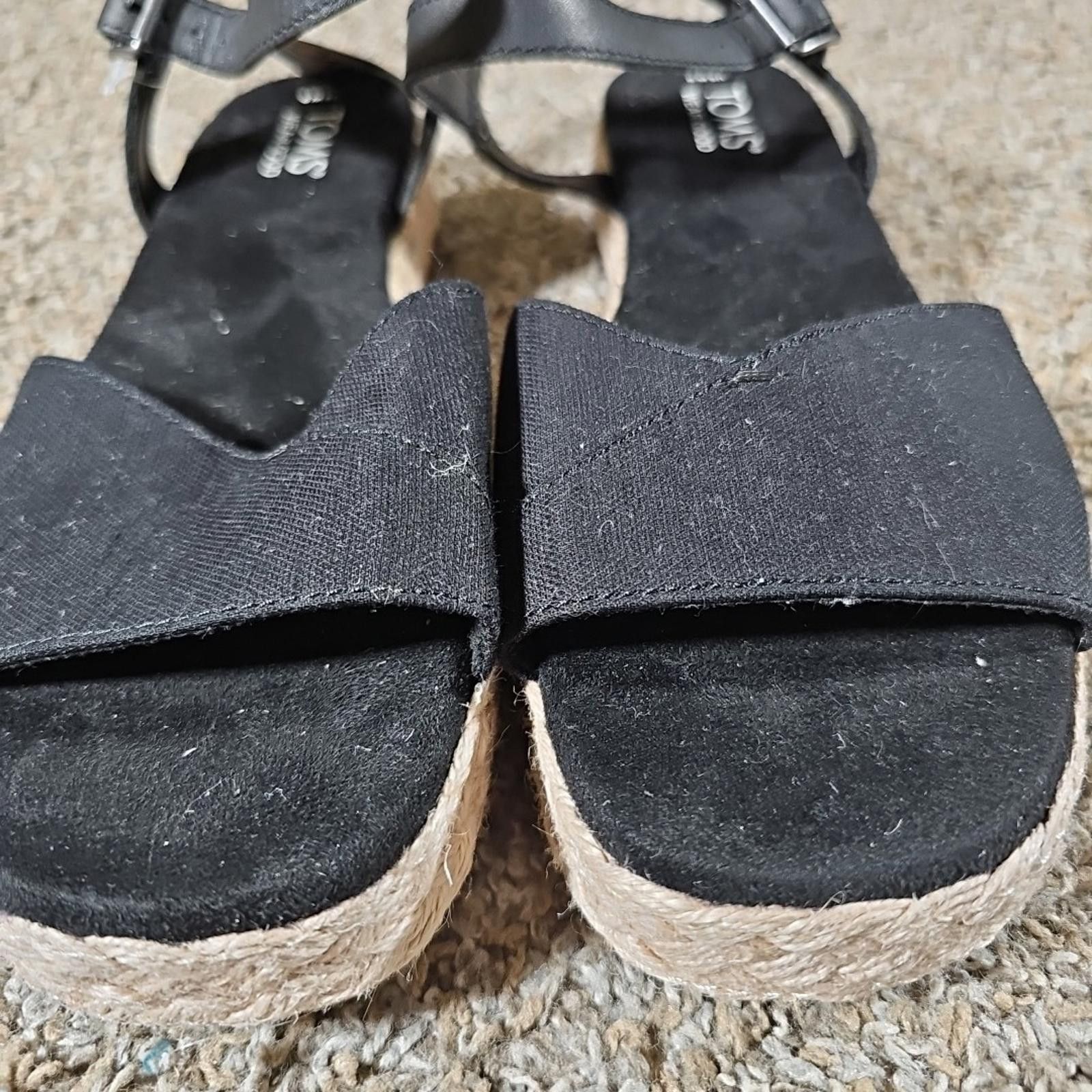 Toms Toms Wear Good ABBY US9 Woven Buckle Flats Size US 9 / IT 39 - 3 Thumbnail