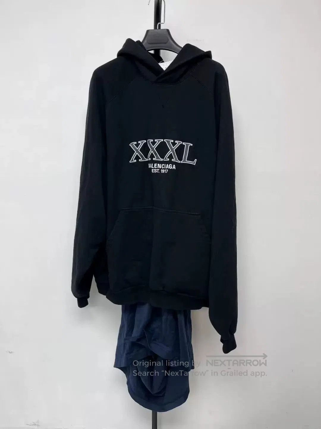 Balenciaga balenciaga black hooded sweatshirt with logo. Size US M / EU 48-50 / 2 - 1 Thumbnail