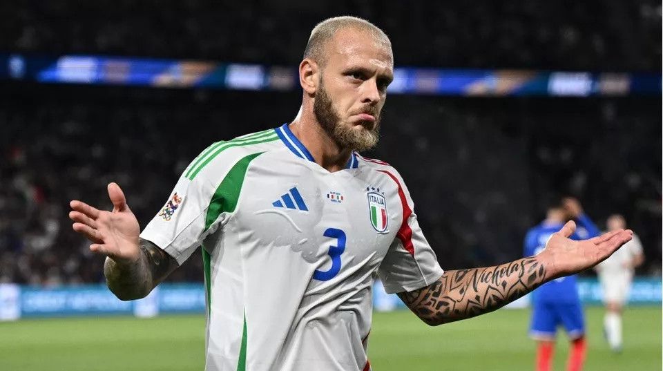 Adidas ITALY 2024 AWAY PLAYER VERSION FOOTBALL ITALIA SOCCER JERSEY Size US S / EU 44-46 / 1 - 12 Thumbnail