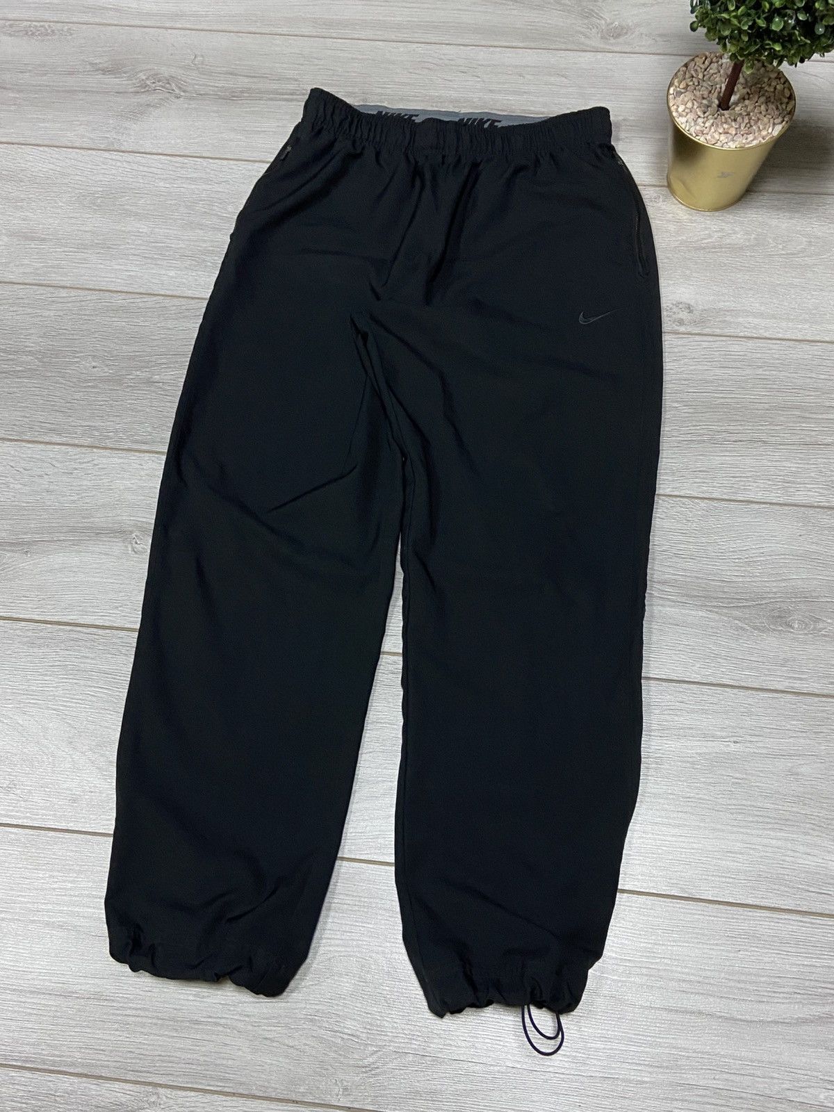 Nike Nike vintage parachute pants ninja swoosh drill Size US 36 / EU 52 - 1 Thumbnail