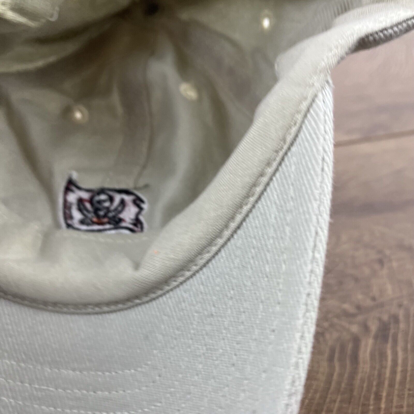 Other Tampa Bay Buccaneers Hat Bucs Adjustable Hat Tan Hat Adjusta Size ONE SIZE - 13 Thumbnail