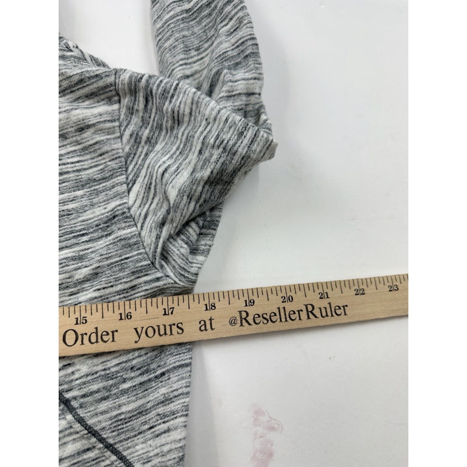 Vintage Lucy Sweatshirt Womens Medium Gray Cowl Neck Pullover Lightweight Activewear Size M / US 6-8 / IT 42-44 - 8 Thumbnail