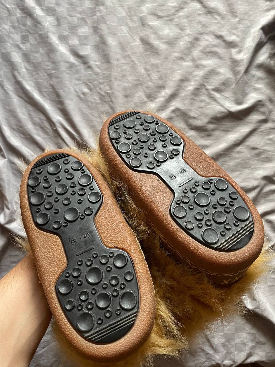 Designer BALENCI CARTI STYLE YETI FUR BOOTS SHOES Y2K Size US 8.5 / IT 38.5 - 4 Thumbnail