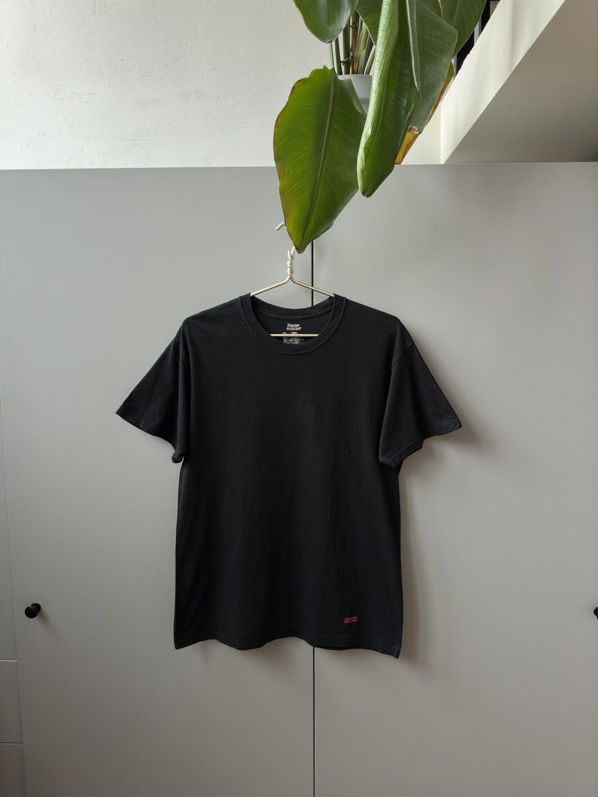 Hanes × Supreme Supreme x Hanes Black T-Shirt Size US L / EU 52-54 / 3 - 1 Thumbnail