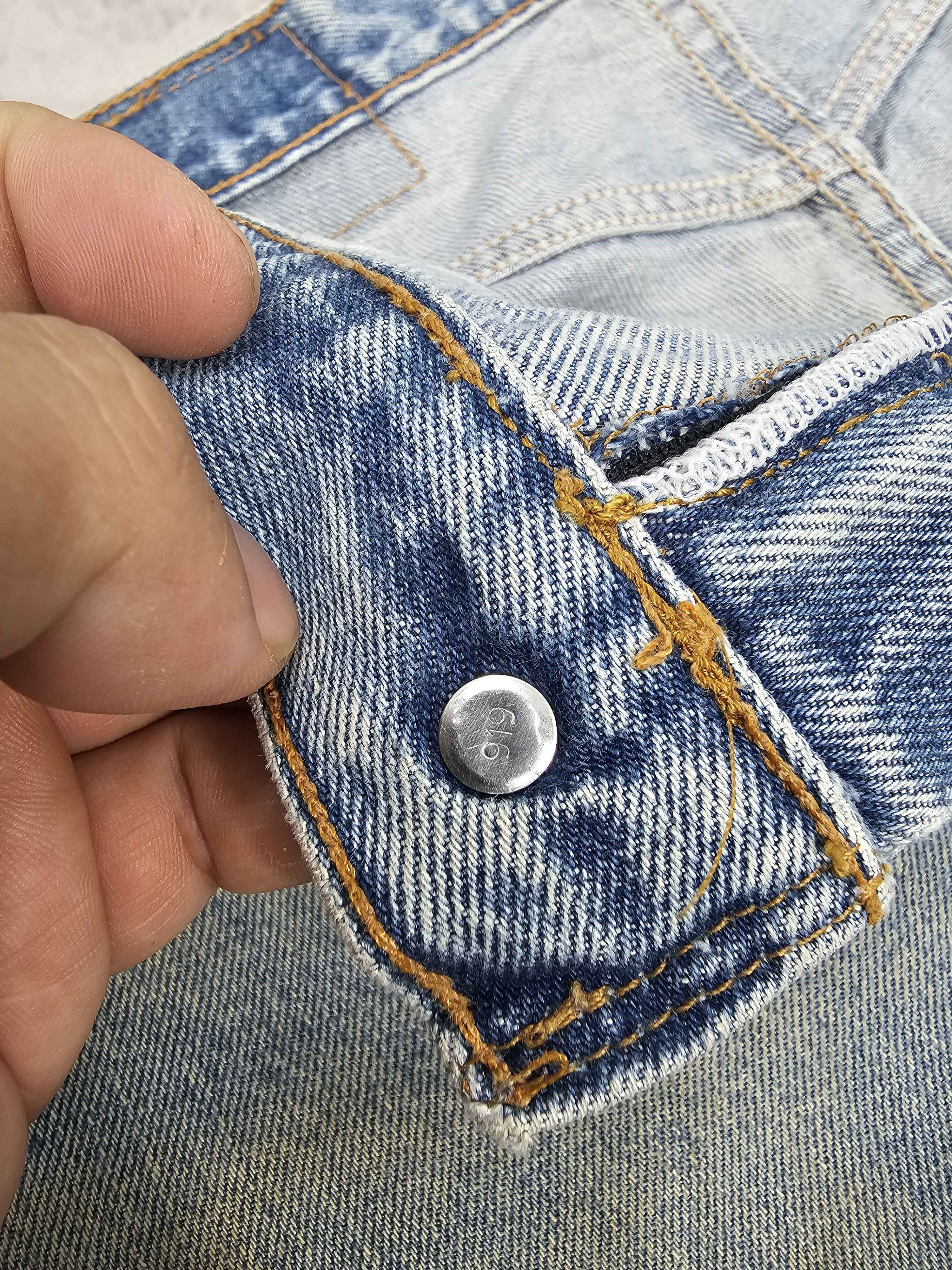Levi's Vintage Clothing Vtg 90's LEVIS 505 Regular Fit Stain Blue Jeans L0560 Size US 34 / EU 50 - 14 Thumbnail