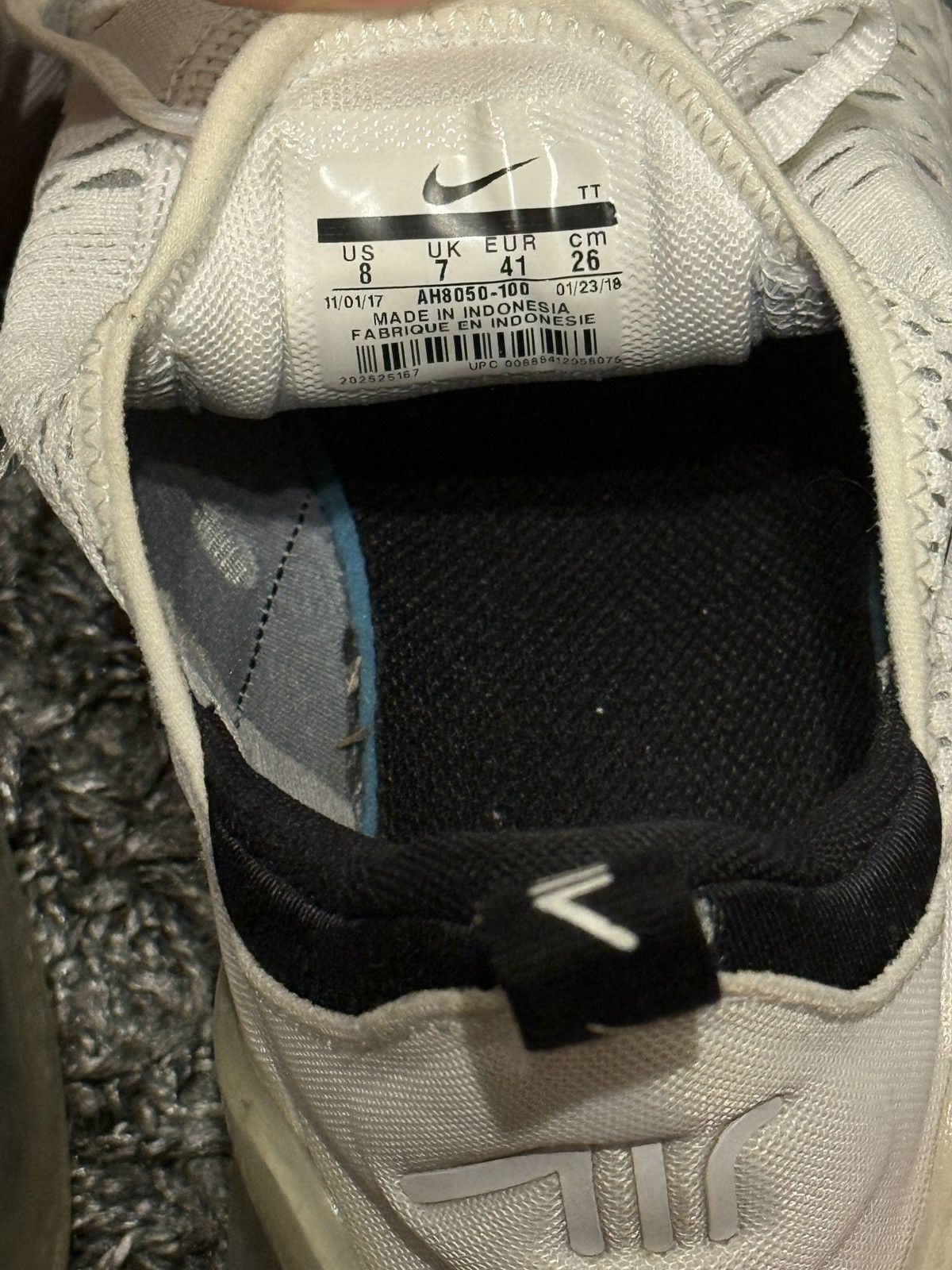 Nike Nike AirMax 270 Size US 8 / EU 41 - 4 Thumbnail