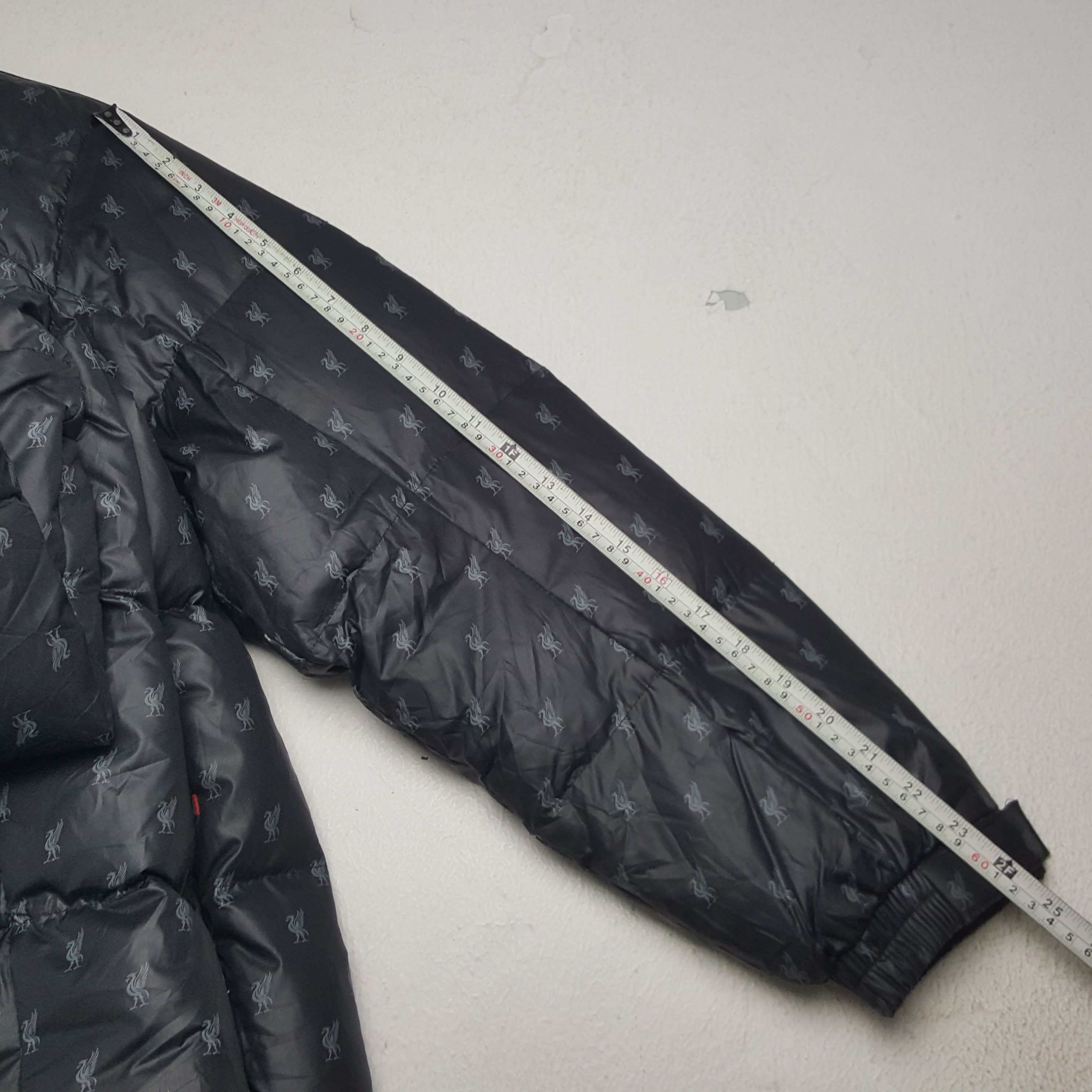 Adidas × Vintage Vintage Adidas X Liverpool FC Soccer Team Puffer Hoodies Size US L / EU 52-54 / 3 - 7 Thumbnail