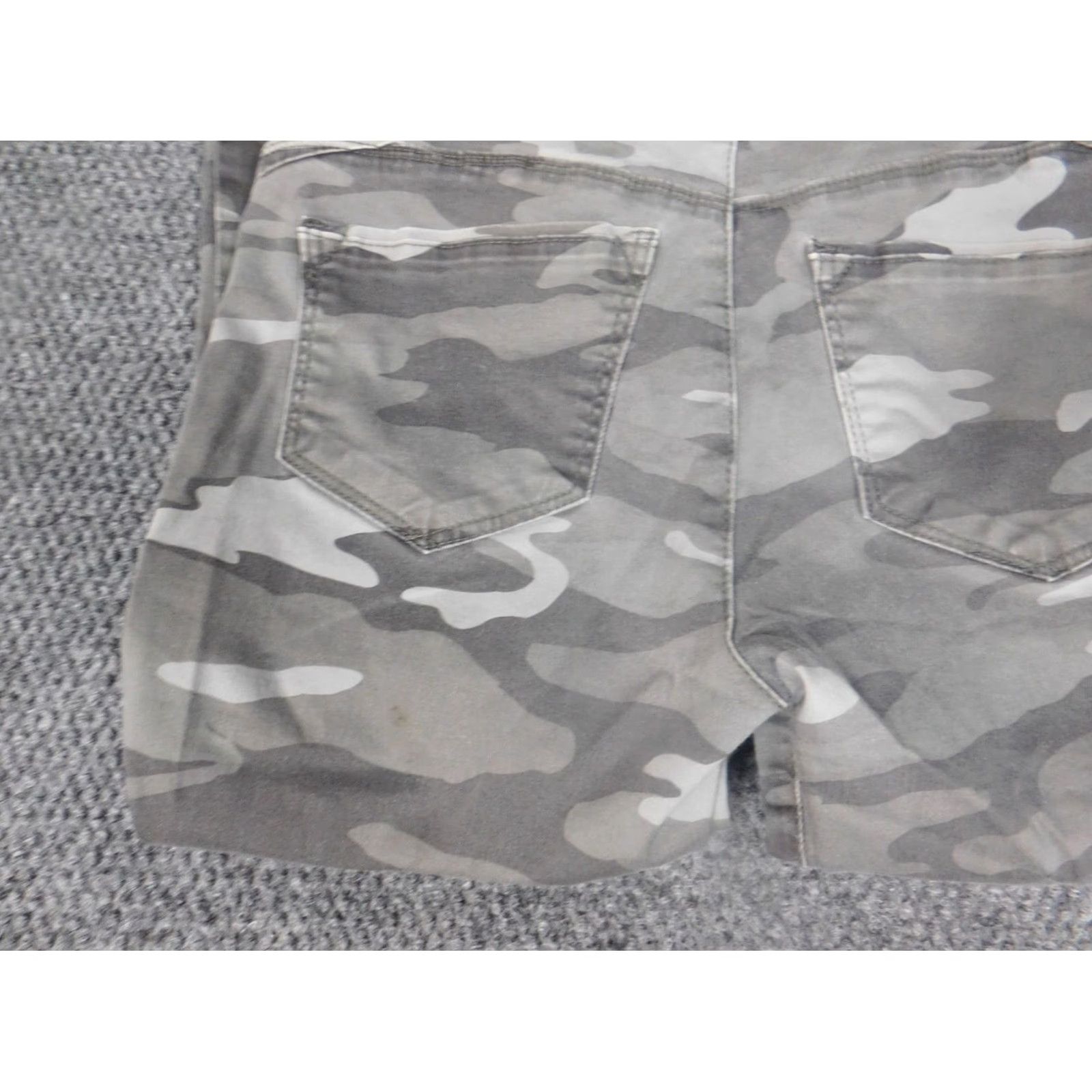 Vintage Wit & Wisdom Jeans Womens 4 Gray Skinny Camouflage Camo Denim Zip Pockets Dark Wash 28x24 Regular Men/Women? Size 27" / US 4 / IT 40 - 6 Thumbnail