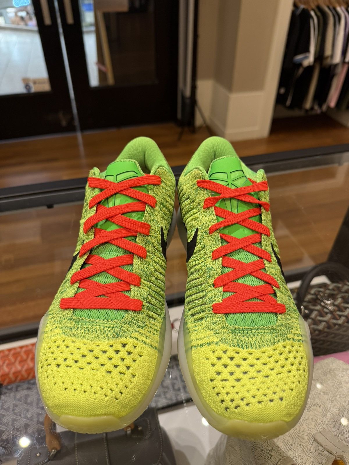 Nike Nike ID. Kobe 10 Elite ‘Grinch’ Size US 8 / EU 41 - 5 Thumbnail