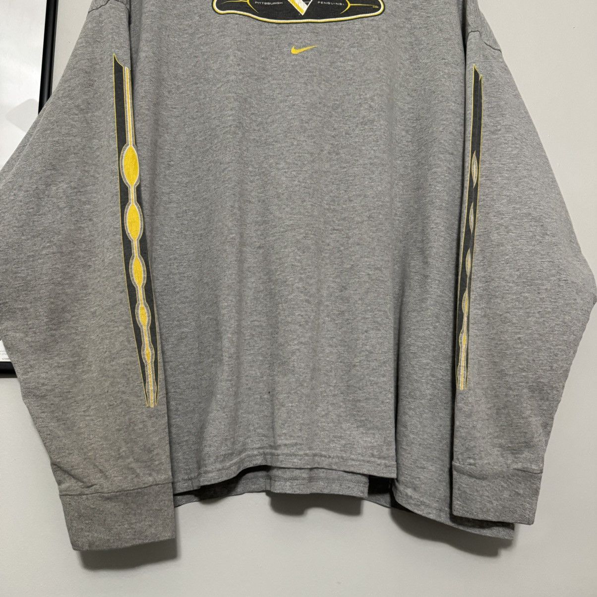 NHL × Nike × Vintage VINTAGE 2000s NIKE PITTSBURGH PENGUINS LONG SLEEVE SHIRT Size US XXL / EU 58 / 5 - 4 Thumbnail