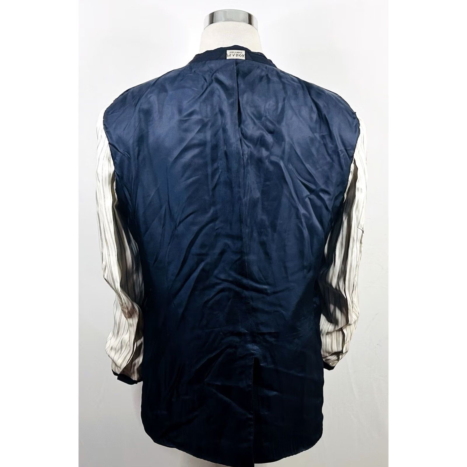 Jos. A. Bank Jos A Bank Blazer 44L Wool Dark Navy Blue Two Button Lined Vented Men Regular Jacket Blazer 2 Piece 100% Wool Notch Lapel Mens Size 44R - 8 Thumbnail