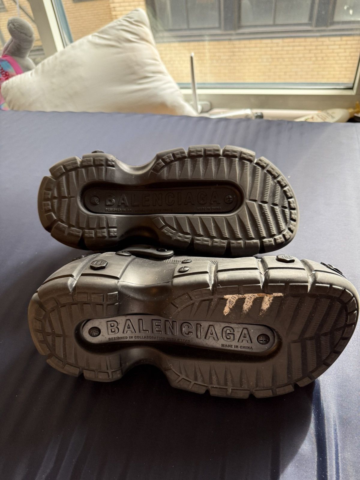 Balenciaga Balenciaga crocs sandals size 45 US size 12 Size US 12 / EU 45 - 5 Thumbnail