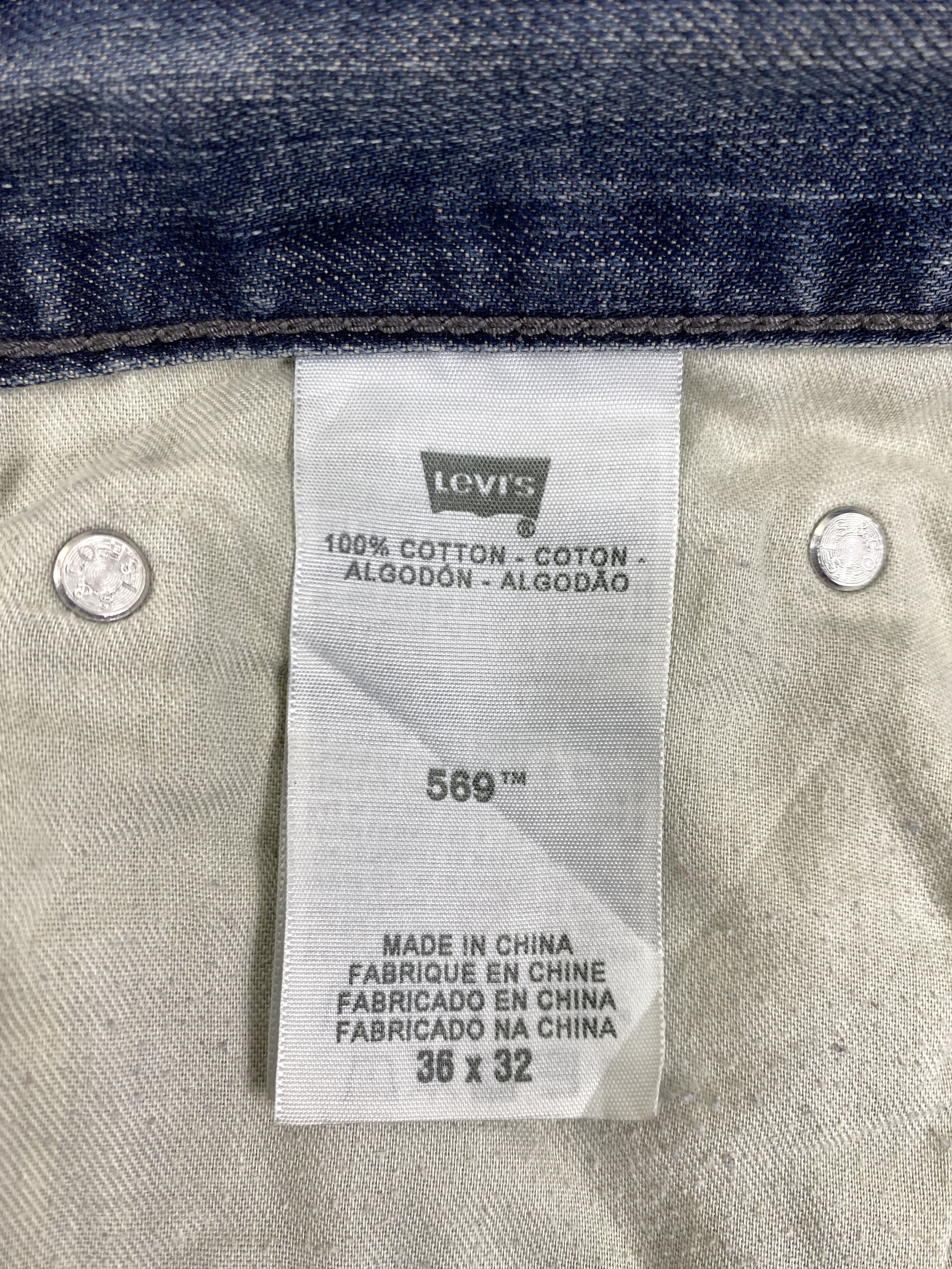 Levi's Distressed Blue Levi's 569 Jeans 39x31 Denim -SJ100 Size US 39 - 14 Thumbnail