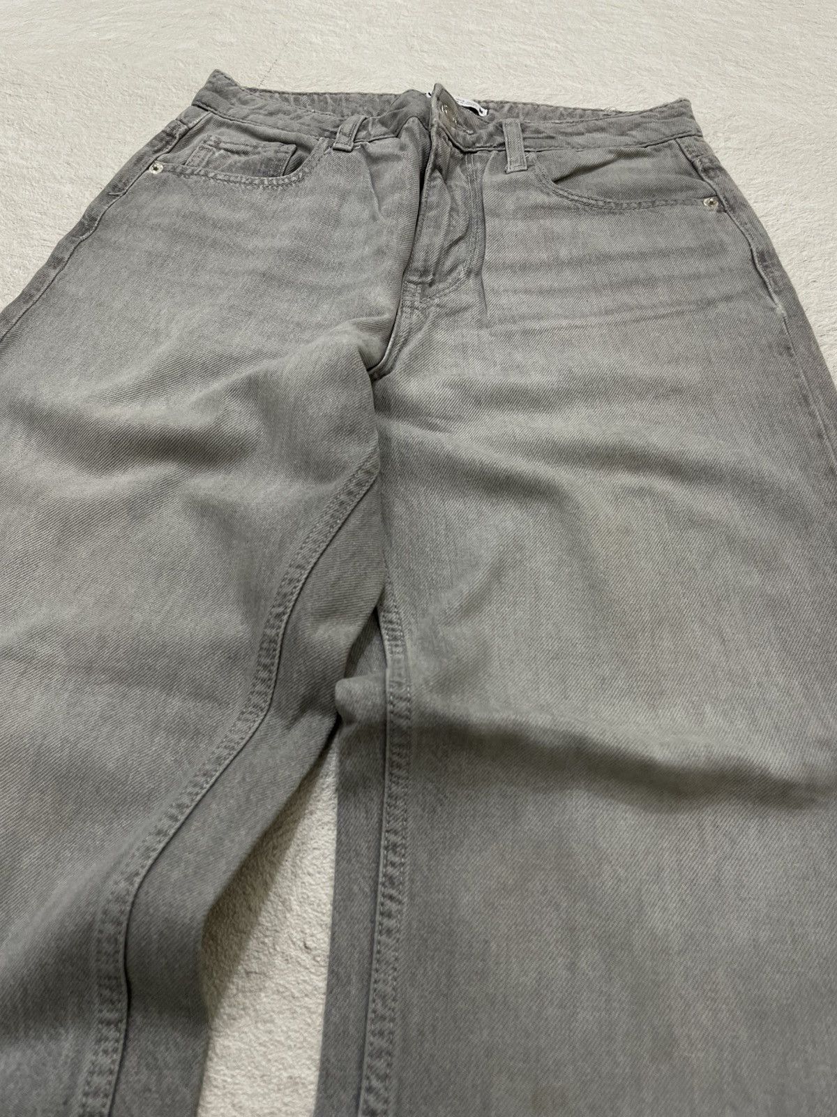 Le Grande Bleu (L.G.B.) Calvin Klein Jeans Gray Denim Pants Straight Leg Y2K Style Size US 29 - 9 Thumbnail