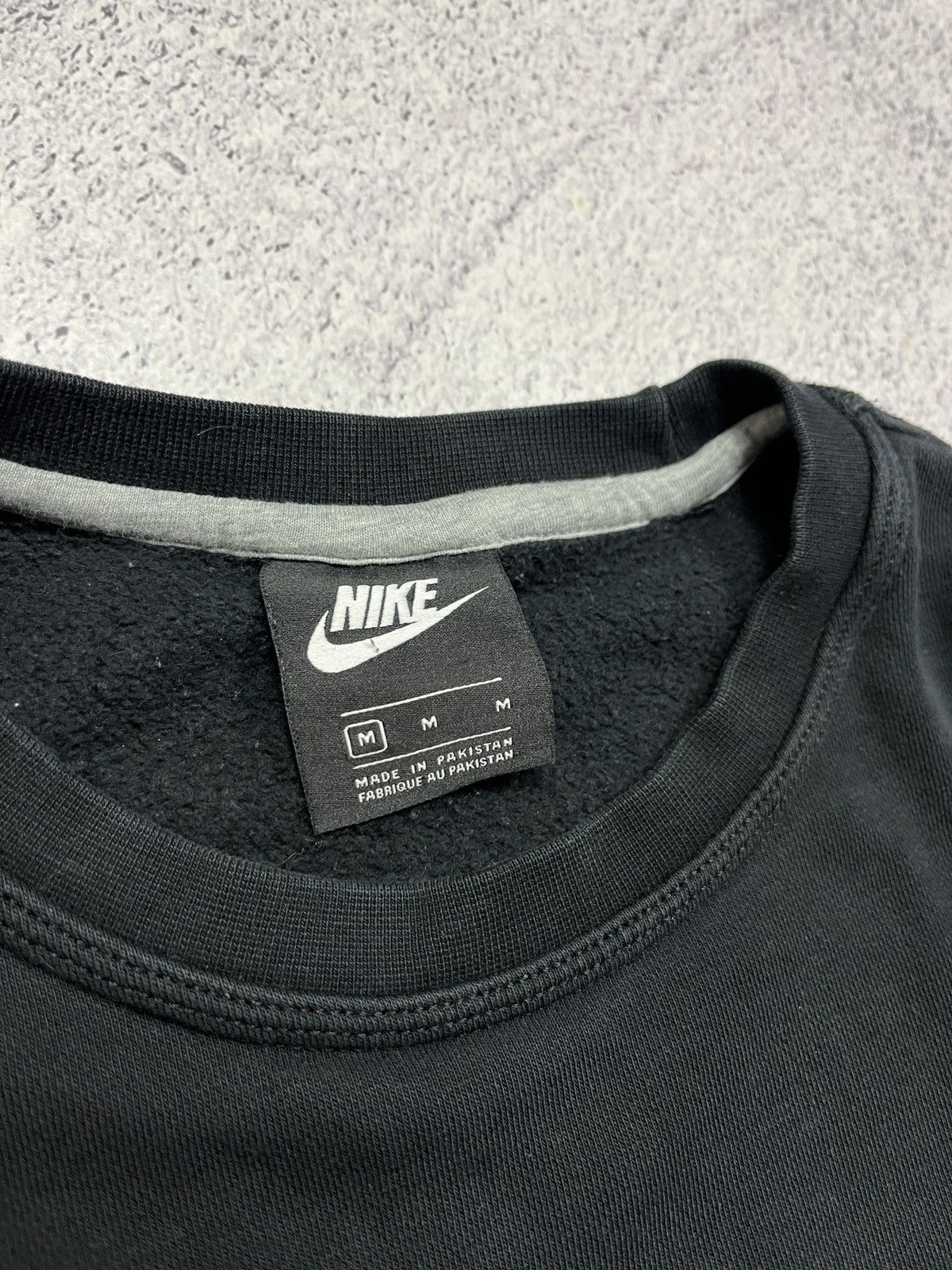 Nike VNike Small Swoosh Crewneck Sweatshirt Hype Streetwear Y2k Size US M / EU 48-50 / 2 - 6 Thumbnail