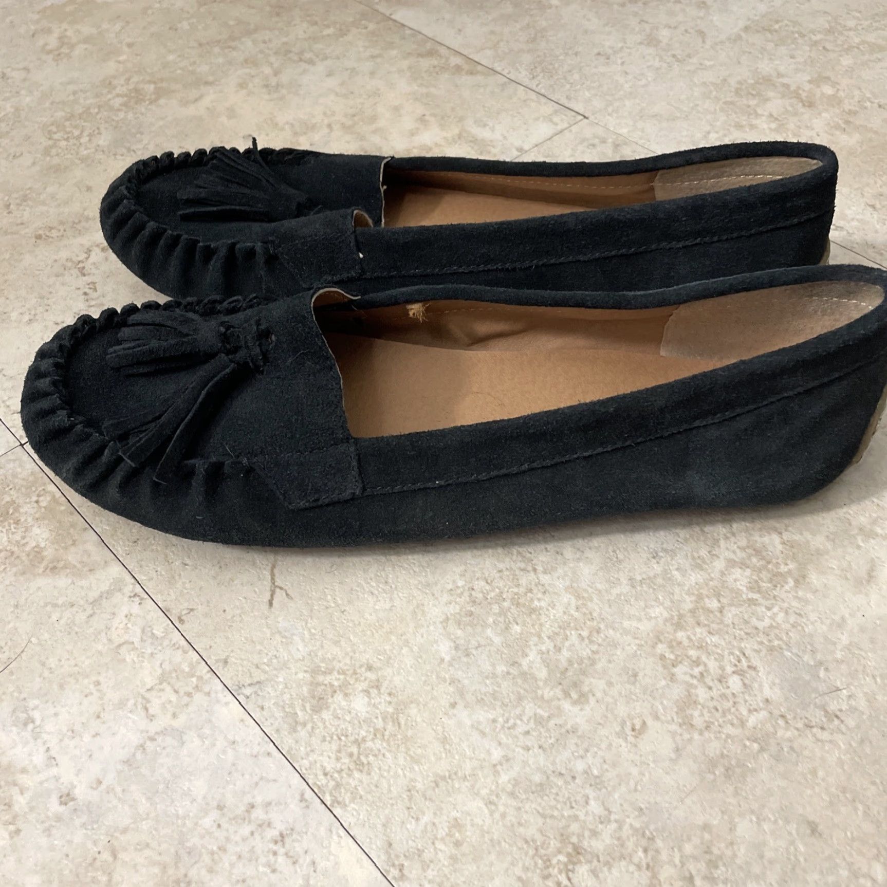 Lucky Brand Lucky Brand Black Suede Leather Slip On Cushioned Moccasins Tassel 10 Women Slippers Loafers Moccasin Leather Suede Cushioned Tassel Black 10 Women Size US 10 / IT 40 - 3 Thumbnail