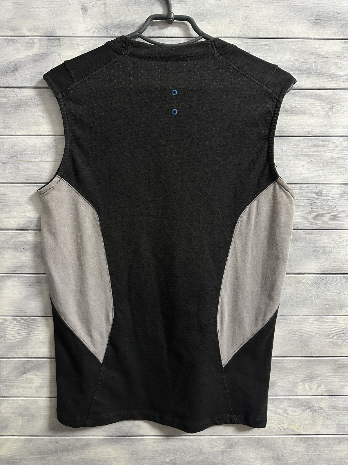 Nike Rare Vintage Tee Nike Training Small Swoosh Drill Y2K Size US S / EU 44-46 / 1 - 4 Thumbnail