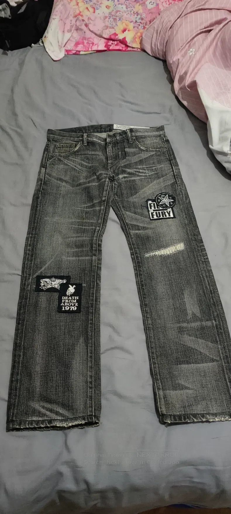Neighborhood Neighborhood size M Jeans Size US 27 - 1 Thumbnail