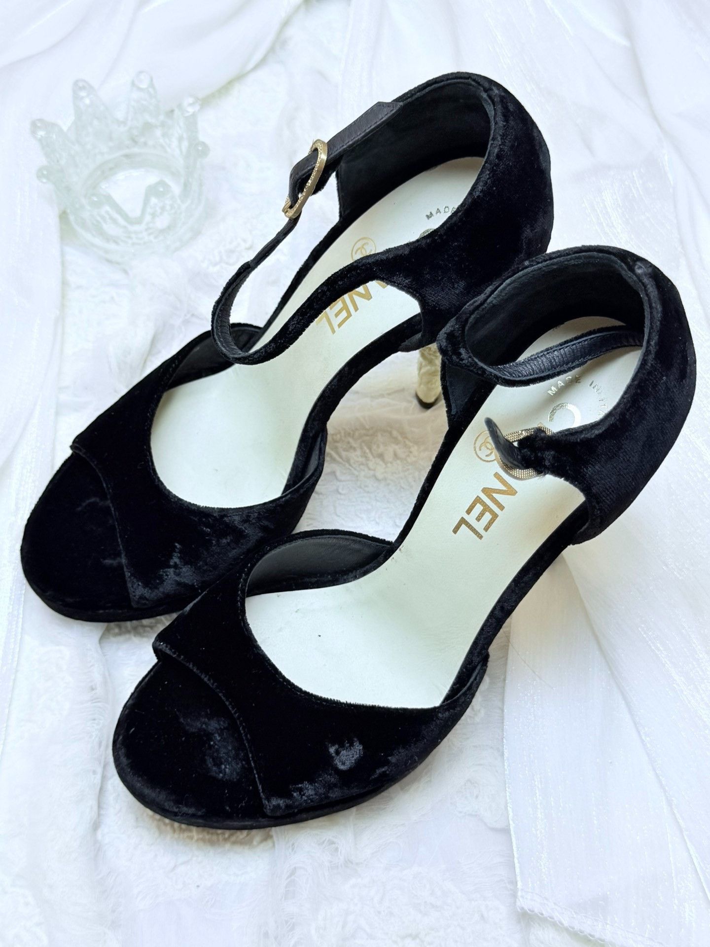 Chanel Chanel Velvet Sandals us_7 Women Size US 7 / IT 37 - 1 Thumbnail