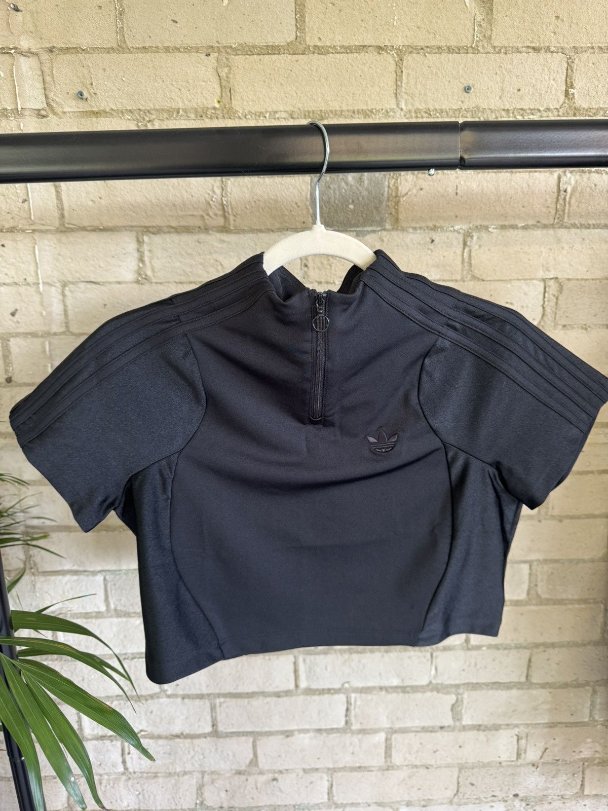 Adidas adidas Originals black Zip up crop top M Size M / US 6-8 / IT 42-44 - 1 Thumbnail