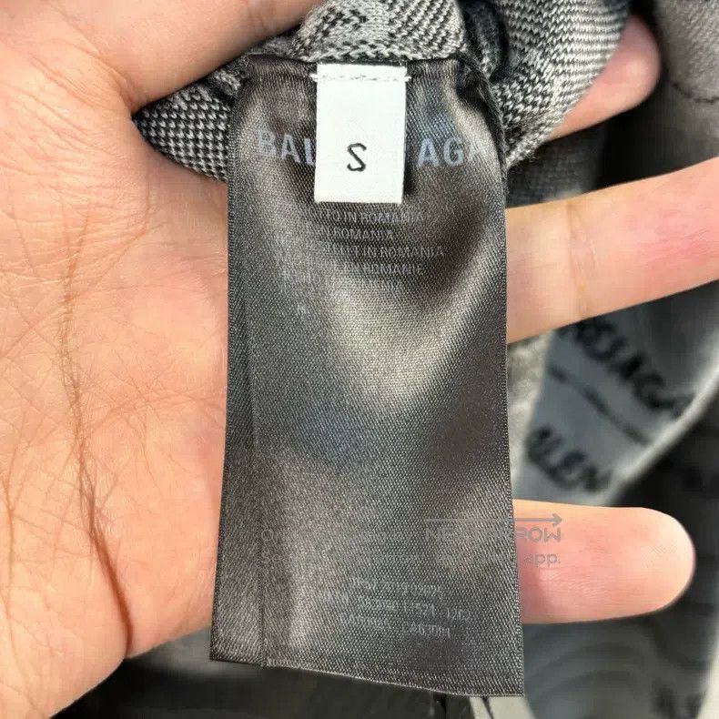 Balenciaga Balenciaga Barrage Logo Round Neck Woolen Sweater Knitwear Size US S / EU 44-46 / 1 - 5 Thumbnail