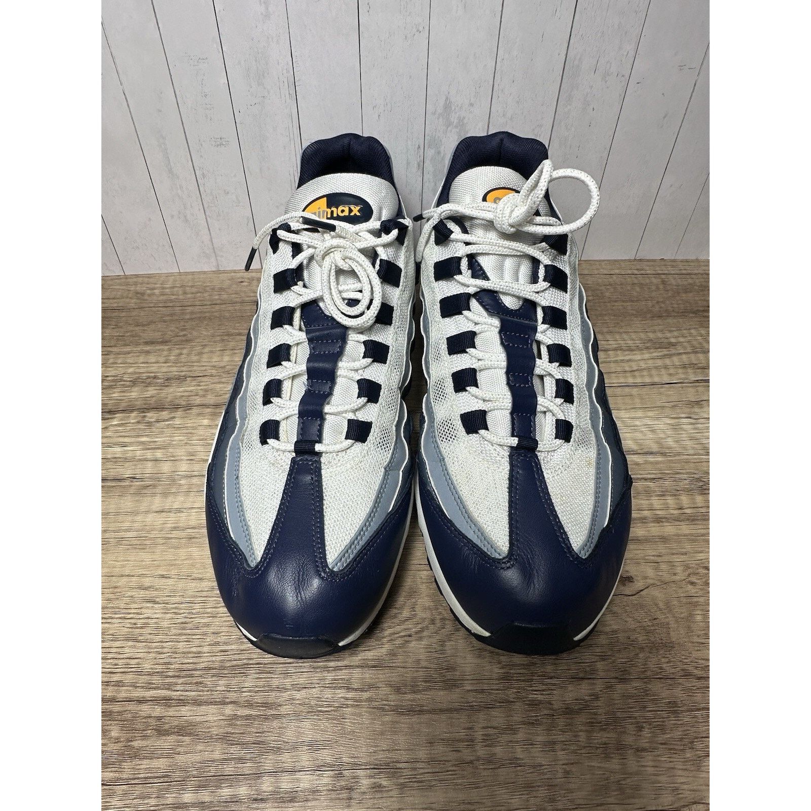 Nike Nike Air Max 95 Midnight Navy Laser Orange Sz 12 AJ2018-401 Size US 13 / EU 46 - 5 Thumbnail