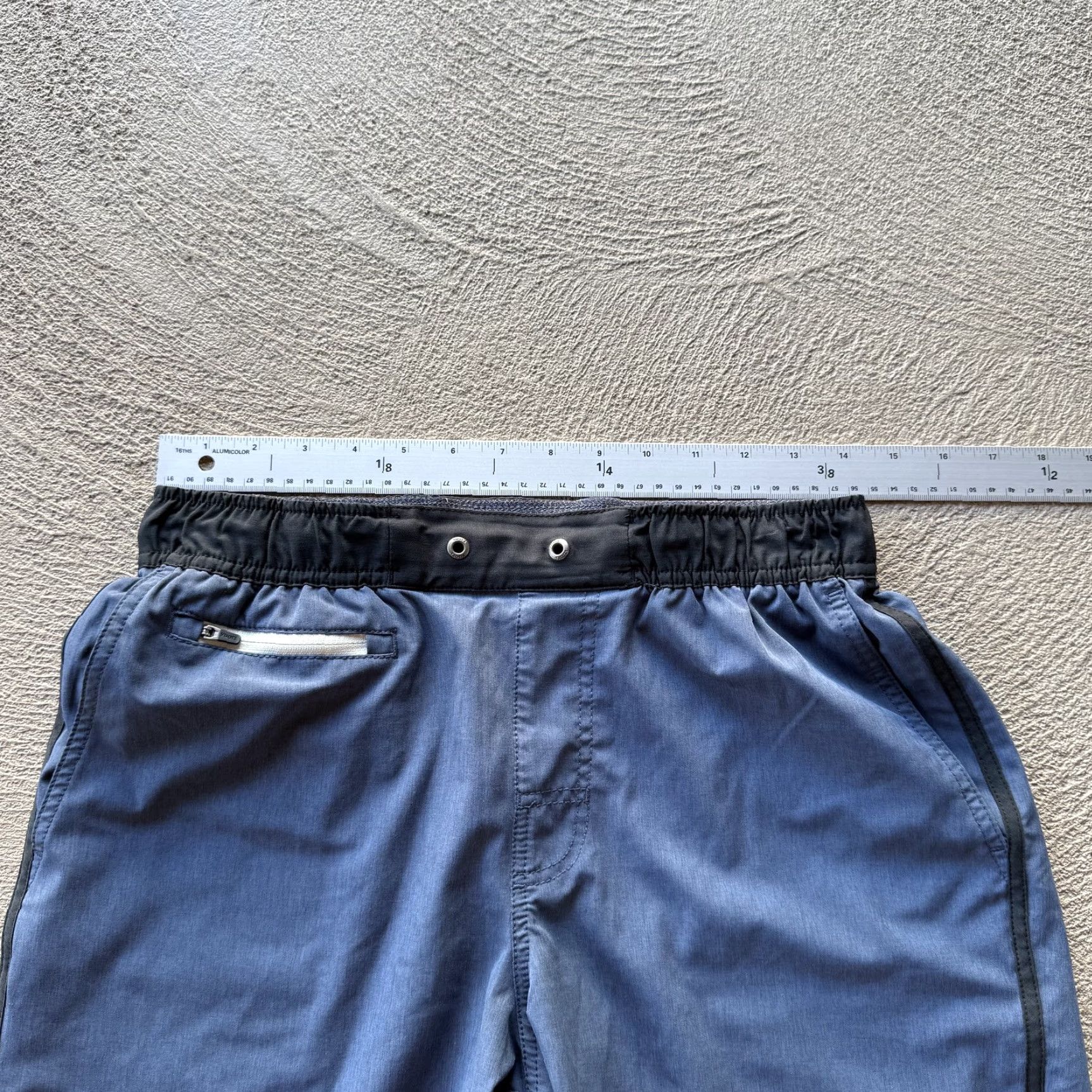 Vuori Vuori Shorts Men S Blue Athletic Elastic Waist Pocket Running Sports Outdoor Size US 29 - 4 Thumbnail