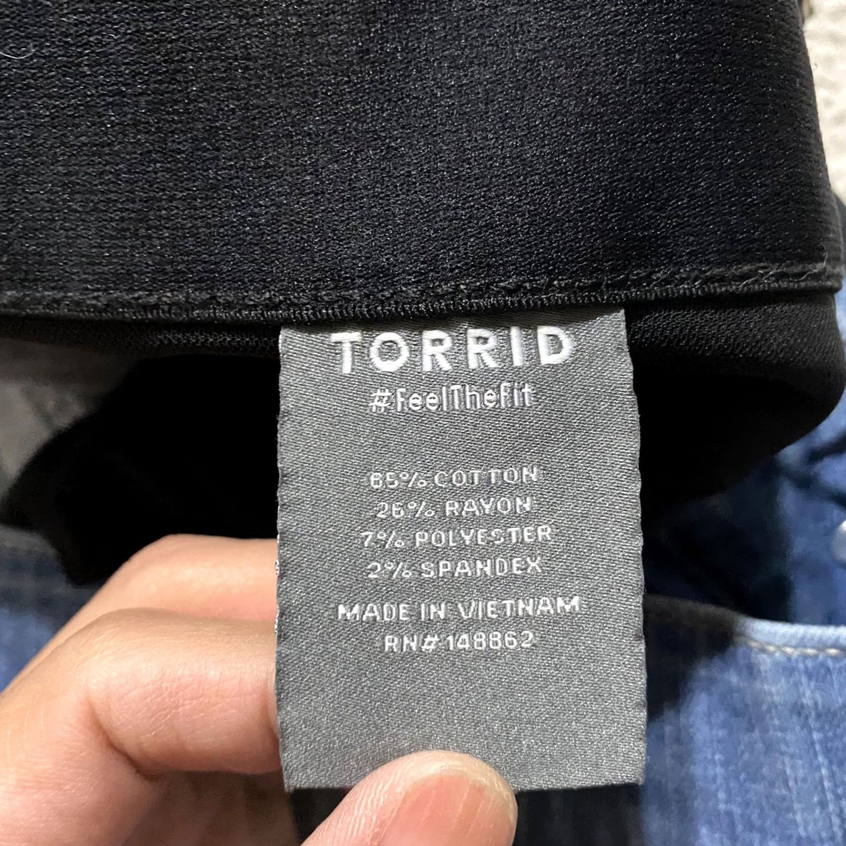 Torrid Torrid Jeans Flared 26P Petite Blue Denim Medium Wash 5-Pocket Stretch Size 26" / US 2 / IT 38 - 4 Thumbnail