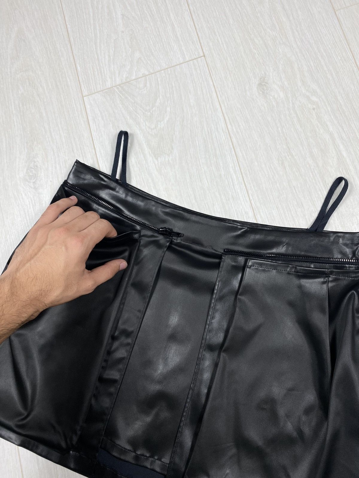 Helmut Lang × Vintage Helmut Lang F/W Fall 1999 Zipper Skirt Size 27" / US 4 / IT 40 - 9 Thumbnail