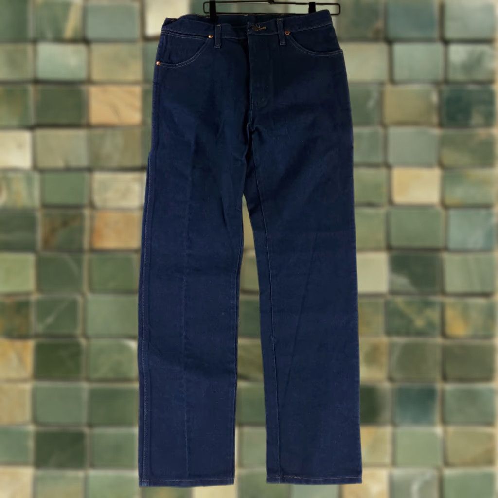 Wrangler VINTAGE Wrangler 13MWZ Jeans Mens 34x34 Blue 90s Straight Shirt? Size US 34 / EU 50 - 1 Thumbnail