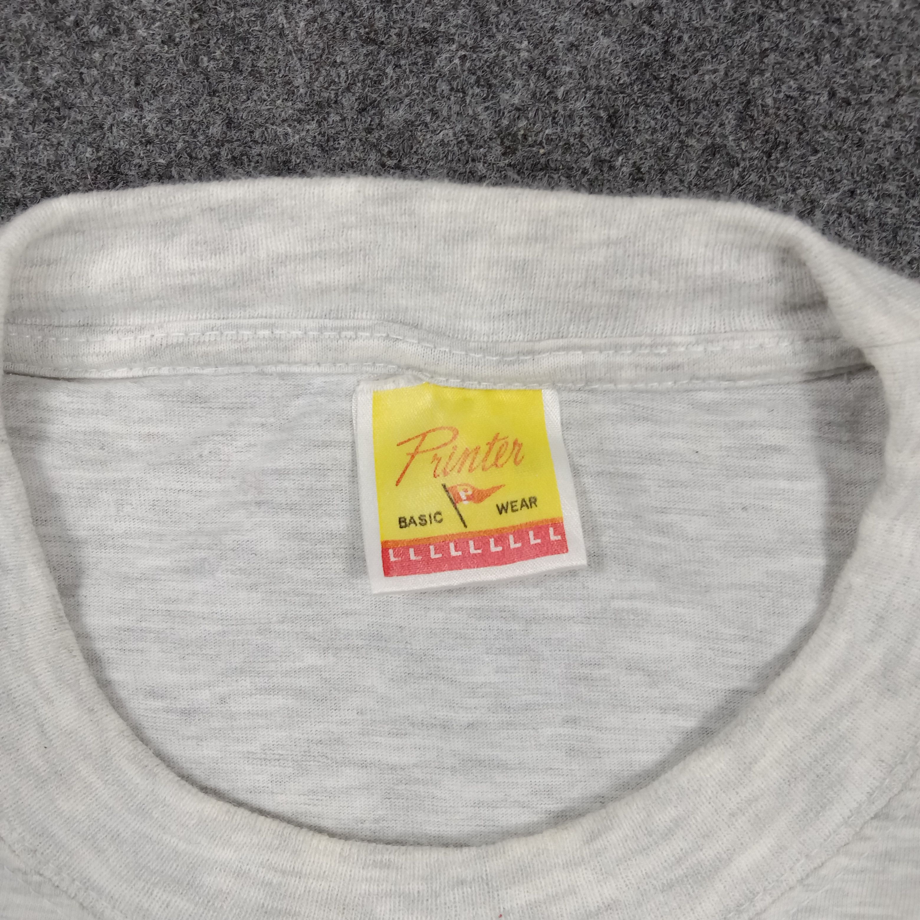Vintage LUND University Sweden 90's Tshirt C285N70 Size US M / EU 48-50 / 2 - 2 Thumbnail