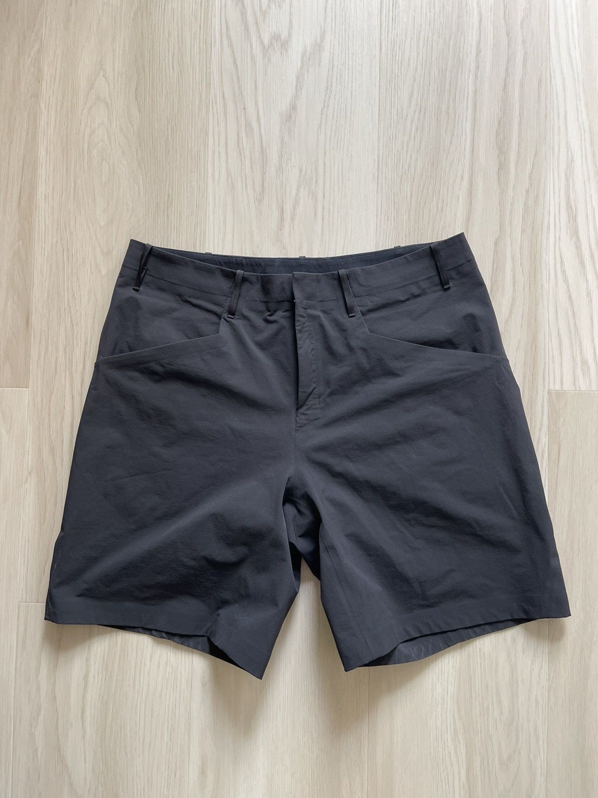 Arc’teryx Veilance Voronoi Shorts 33