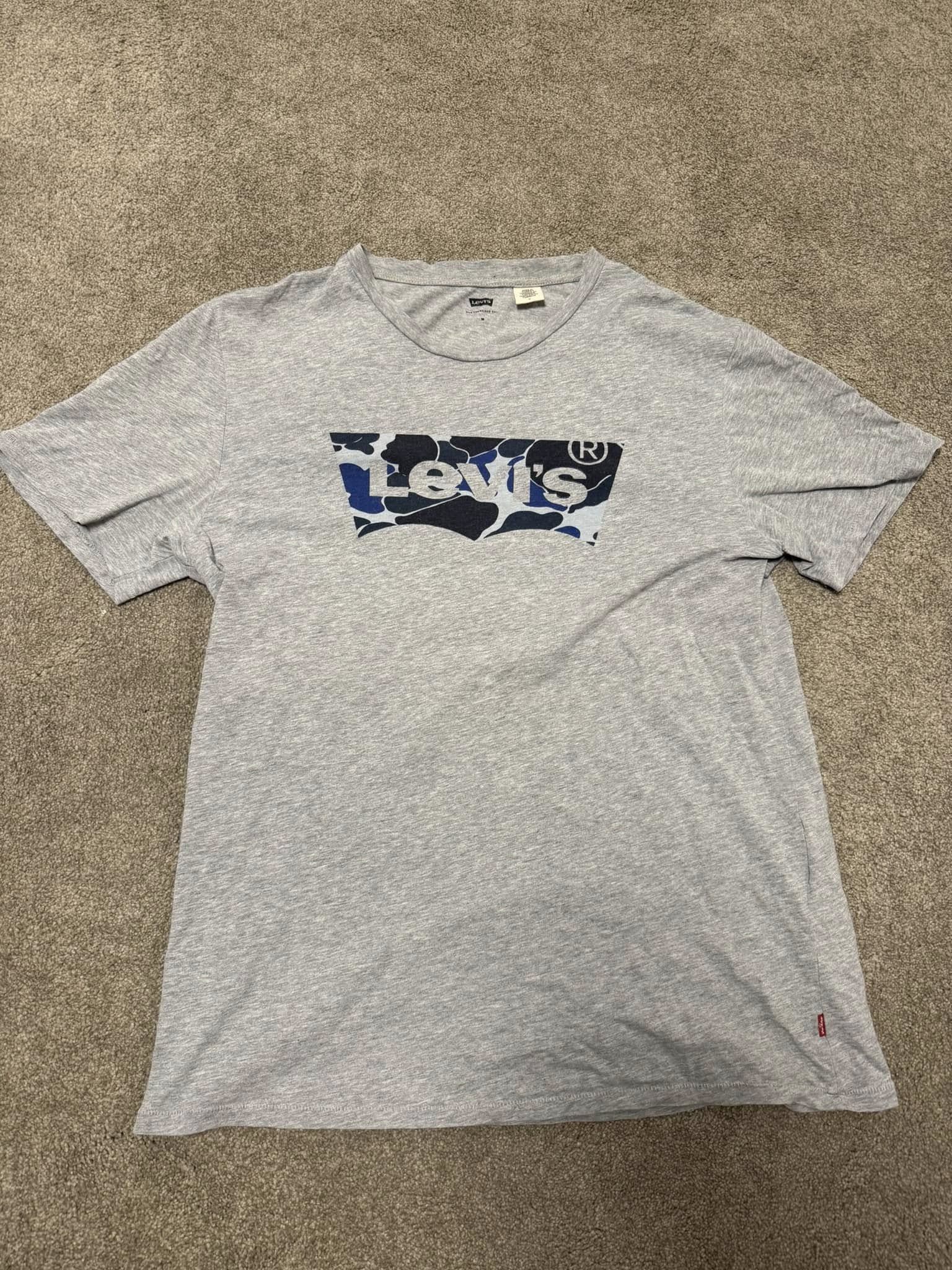 Levi's Levis camo graphic logo T-shirt - Medium Size US M / EU 48-50 / 2 - 1 Thumbnail