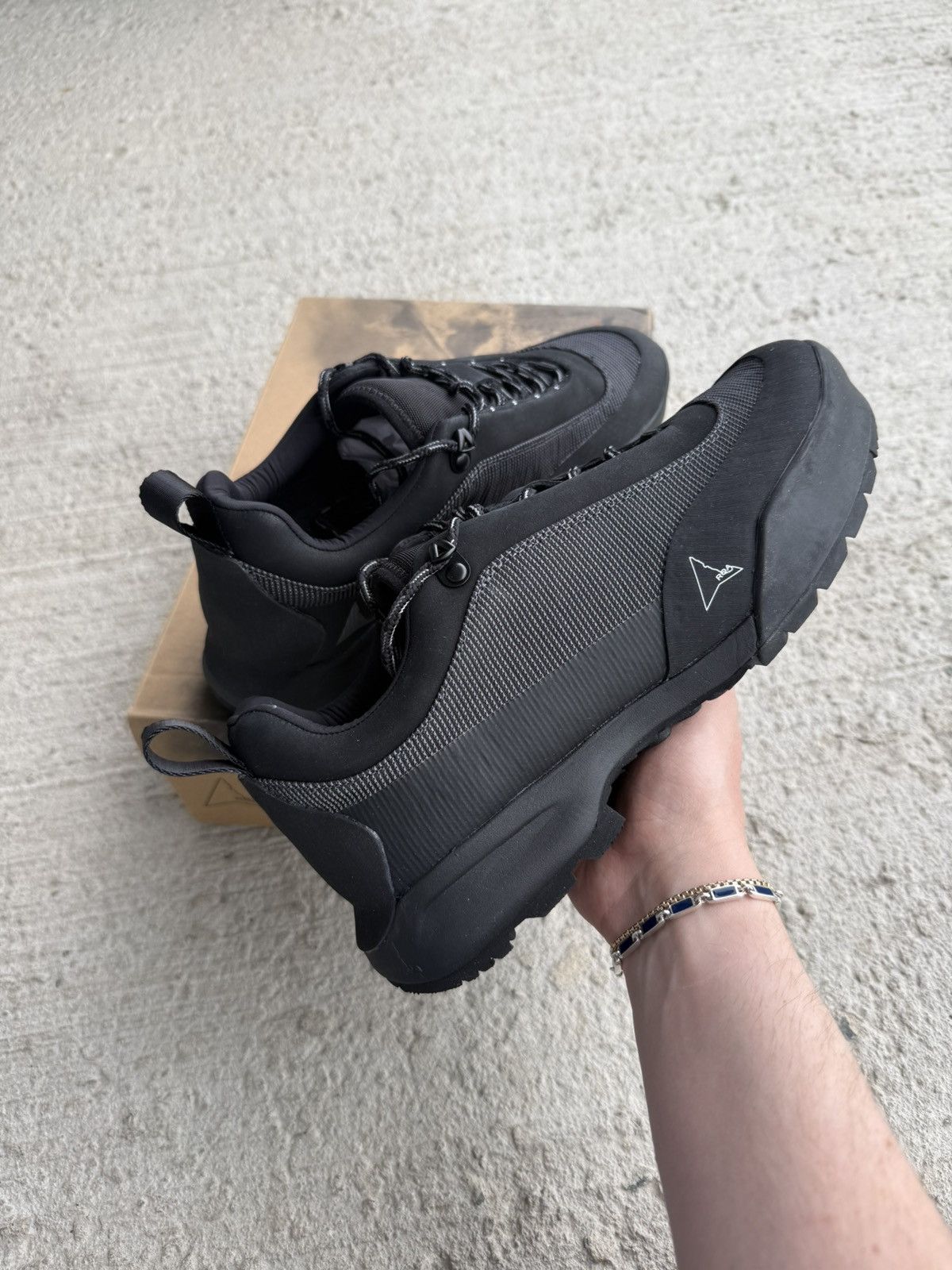 ROA ROA Cingino Vibram Sneakers Asphalt Black Size US 8 / EU 41 - 1 Thumbnail