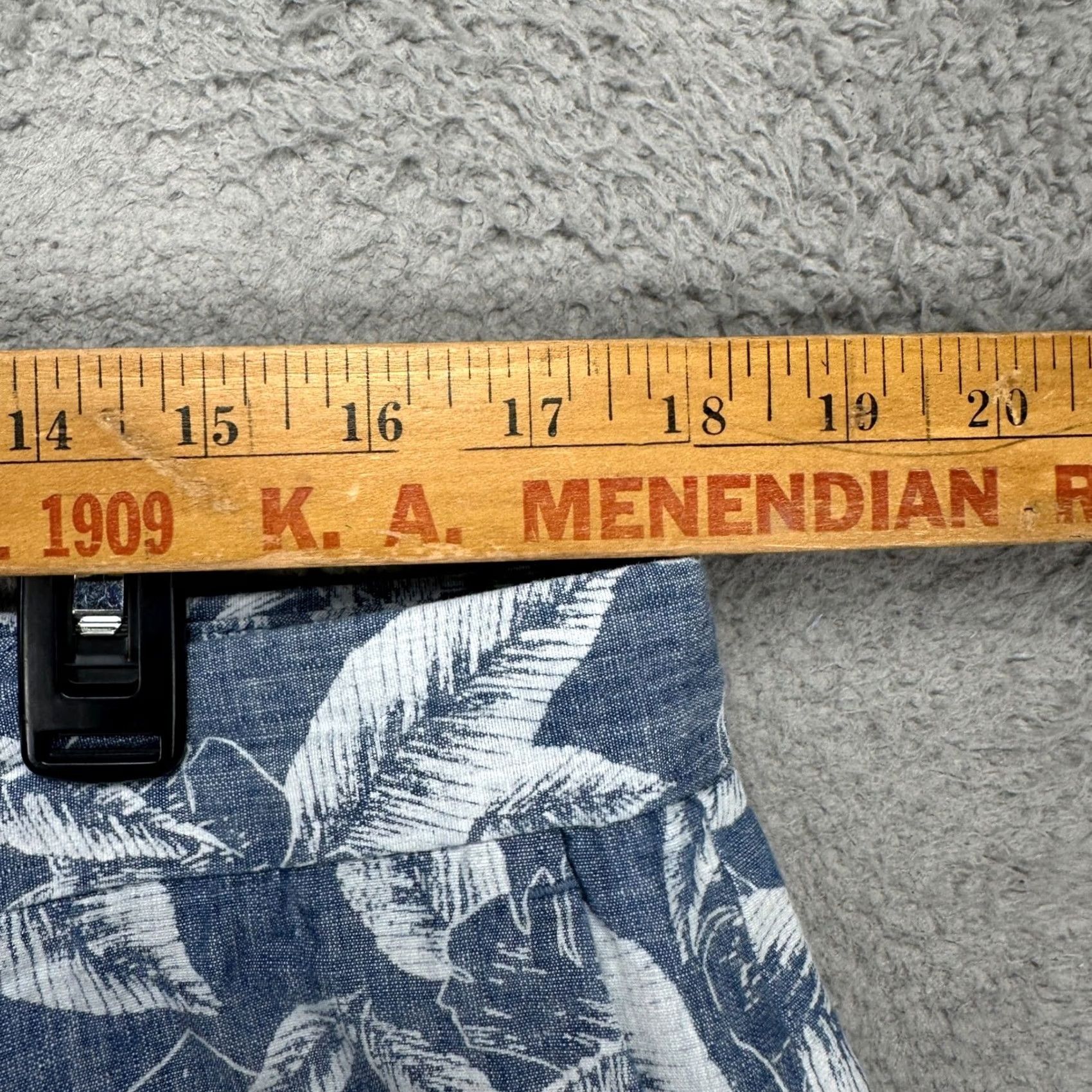 Banana Republic Banana Republic Mens Linen Blend Aiden Shorts 36 Blue Palm Leaves Khakis Casual Size US 36 / EU 52 - 6 Thumbnail